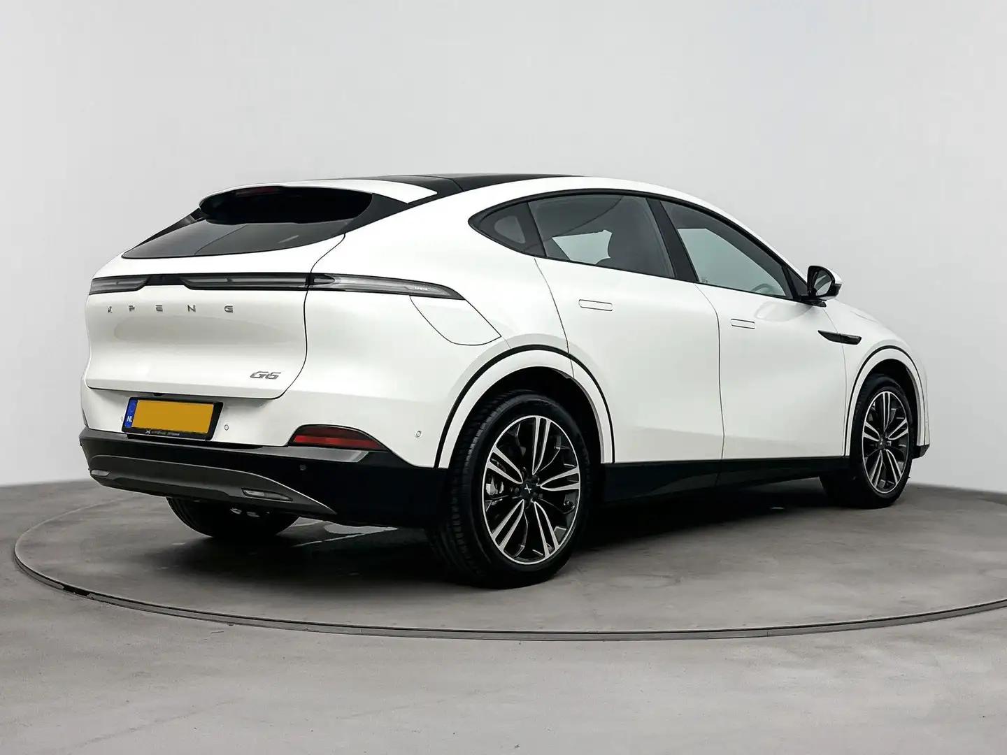 Xpeng G6 RWD 66 kWh Apple Carplay | Panoramadak | Trekhaak Weiß - 2