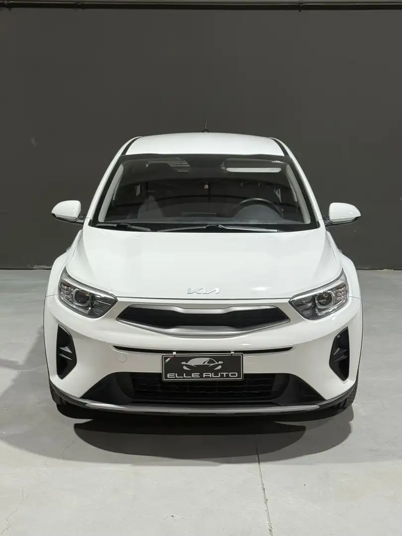 Kia Stonic Stonic 1.2 dpi Style s/Navi Pack gpl 82cv Blanc - 2