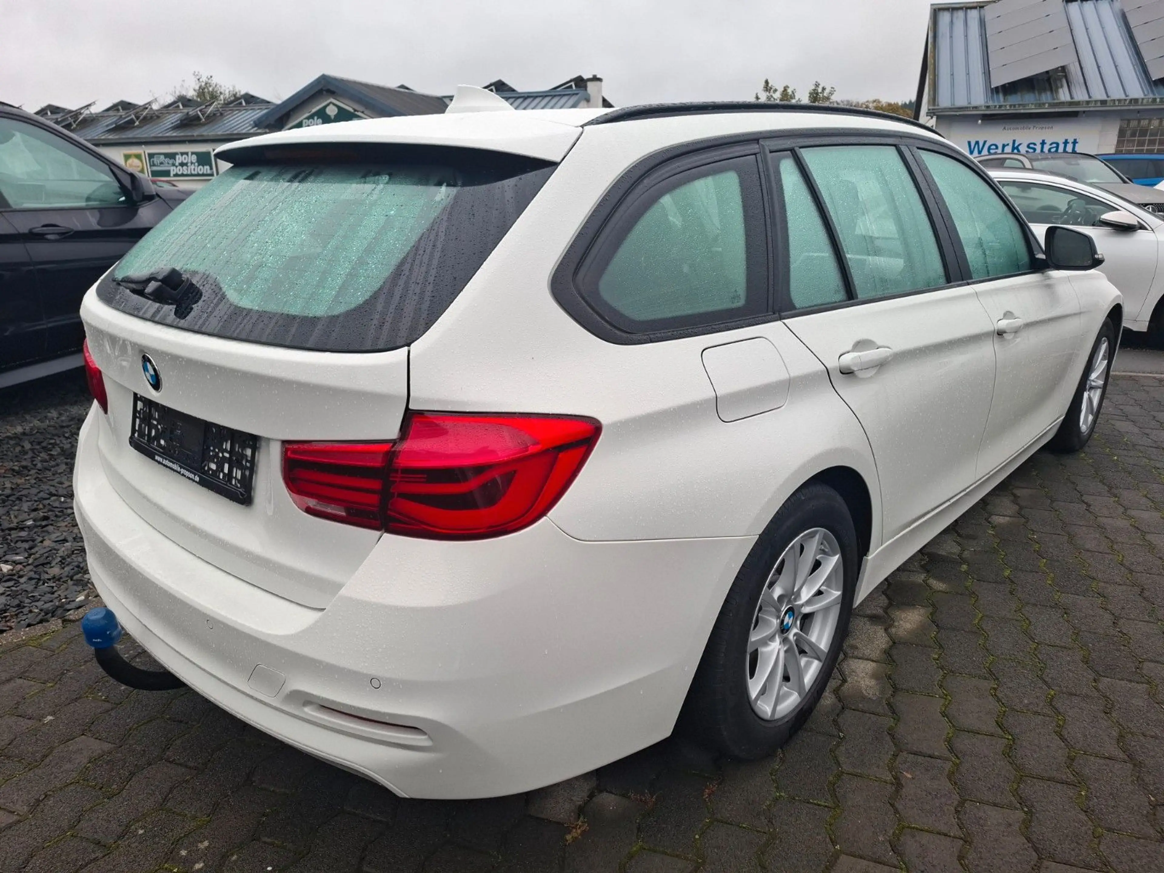 BMW 318 Touring Advantage NAVI LED — photo 3