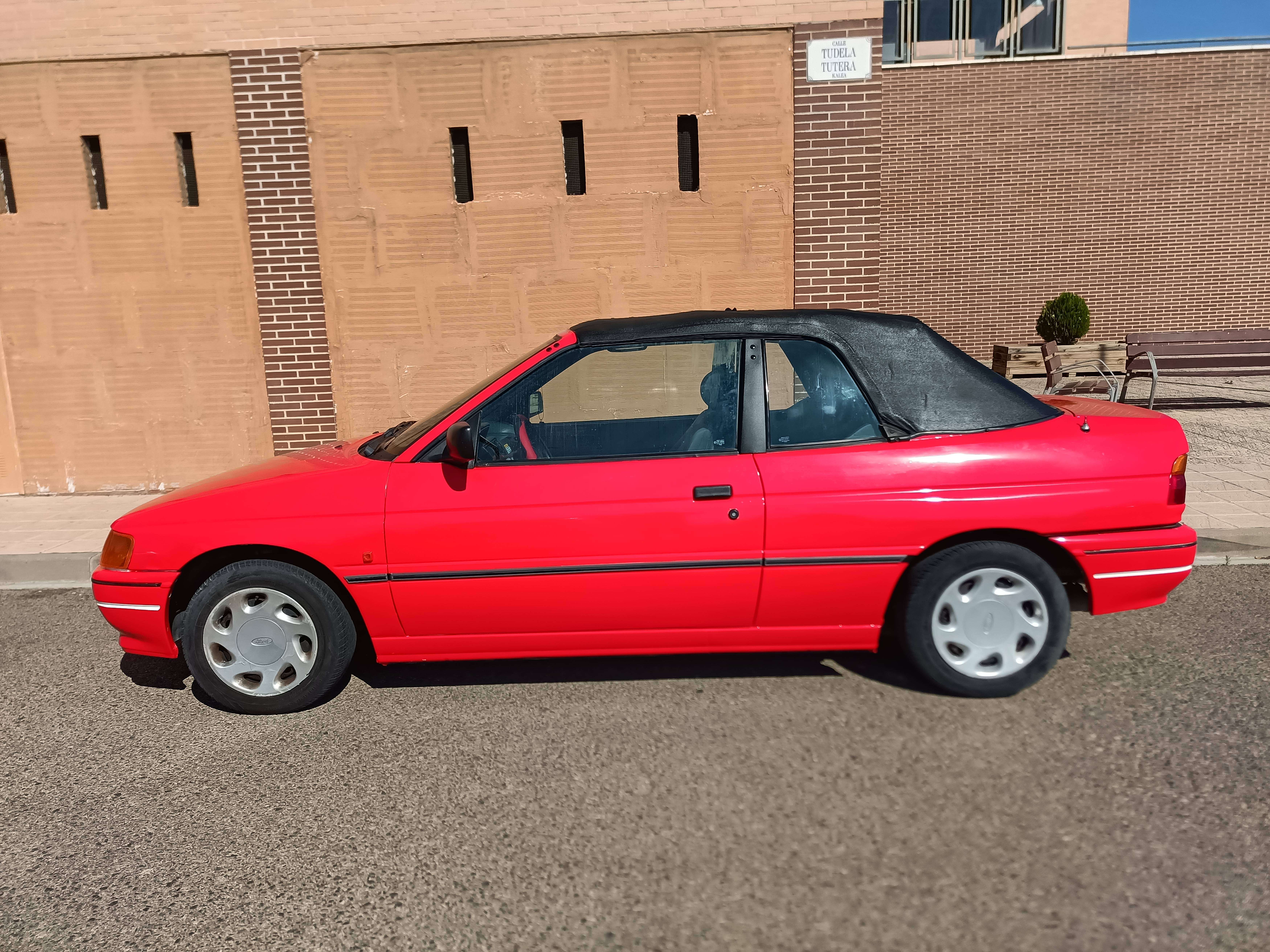 Ford Escort Escort Cabrio 1.6 EFI - foto 1