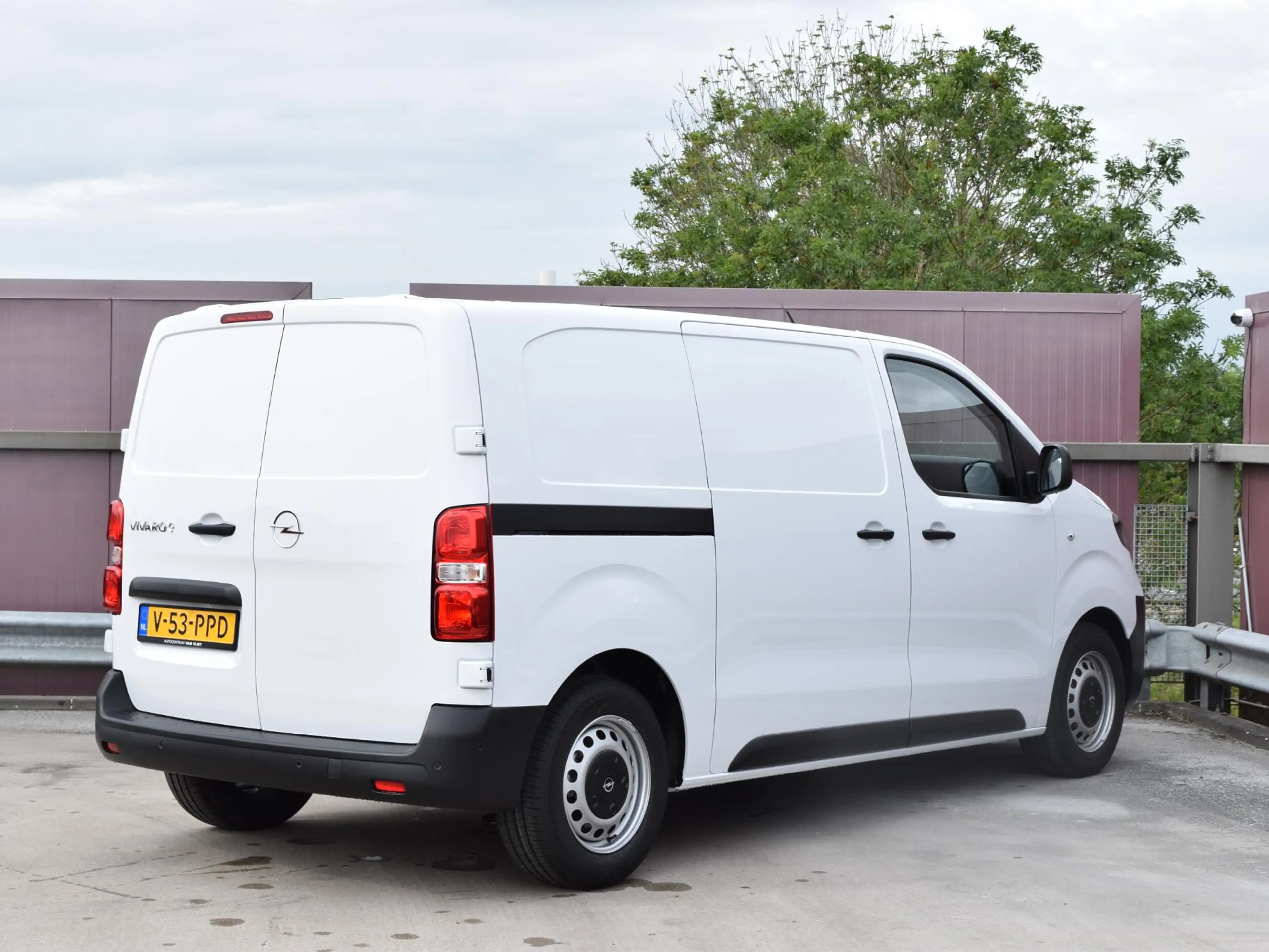 Opel Vivaro-e Electric L2 75 kWh LED Laadruimteverlichting (FC56 — photo 4