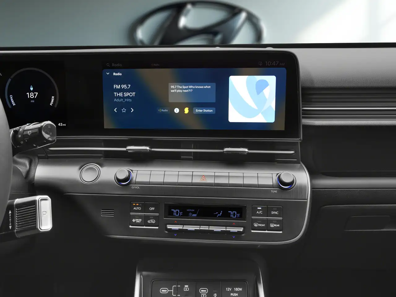 Hyundai KONA снимка Hyundai KONA