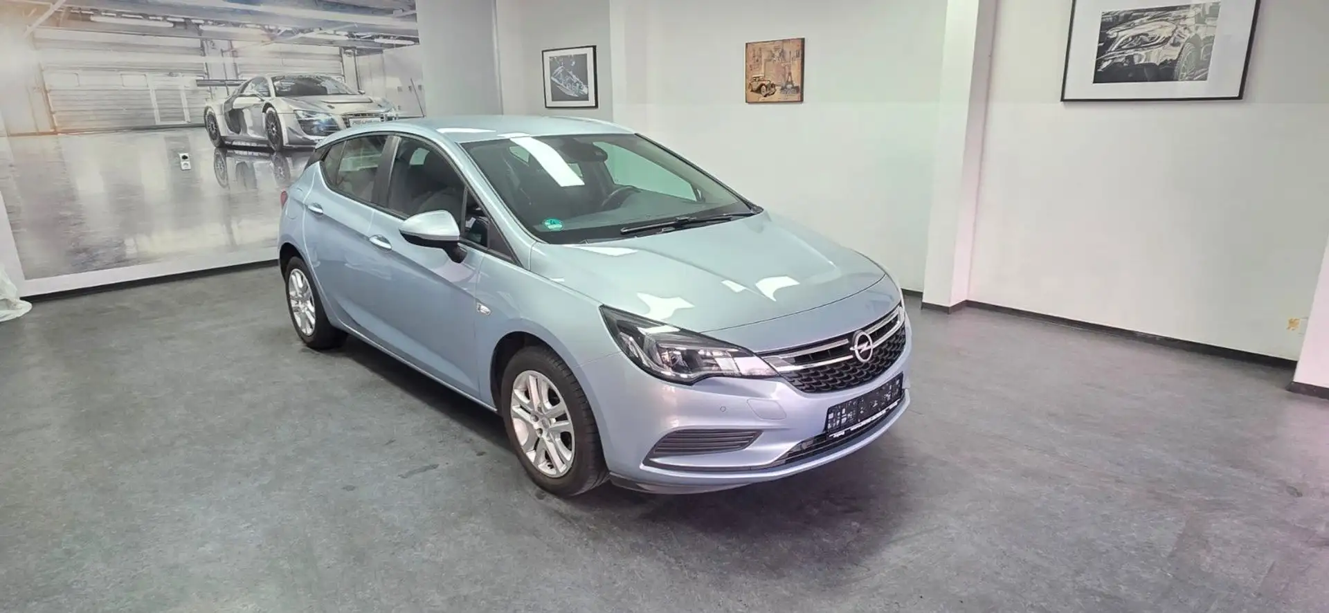 Opel Astra Limo Edition PDC TÜV 09/2027 Blau - 2