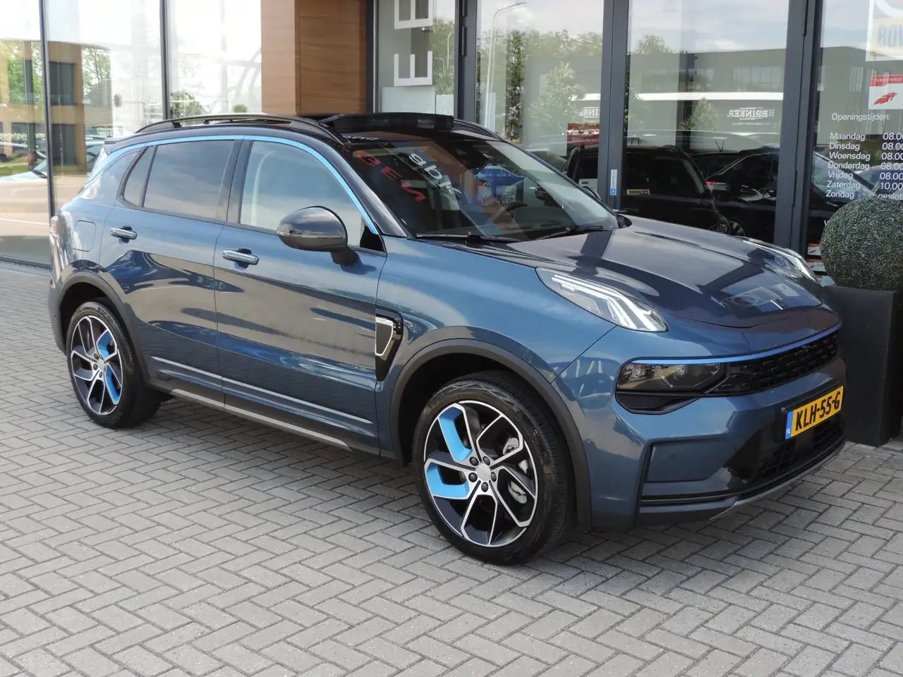 Lynk & Co 01 2023