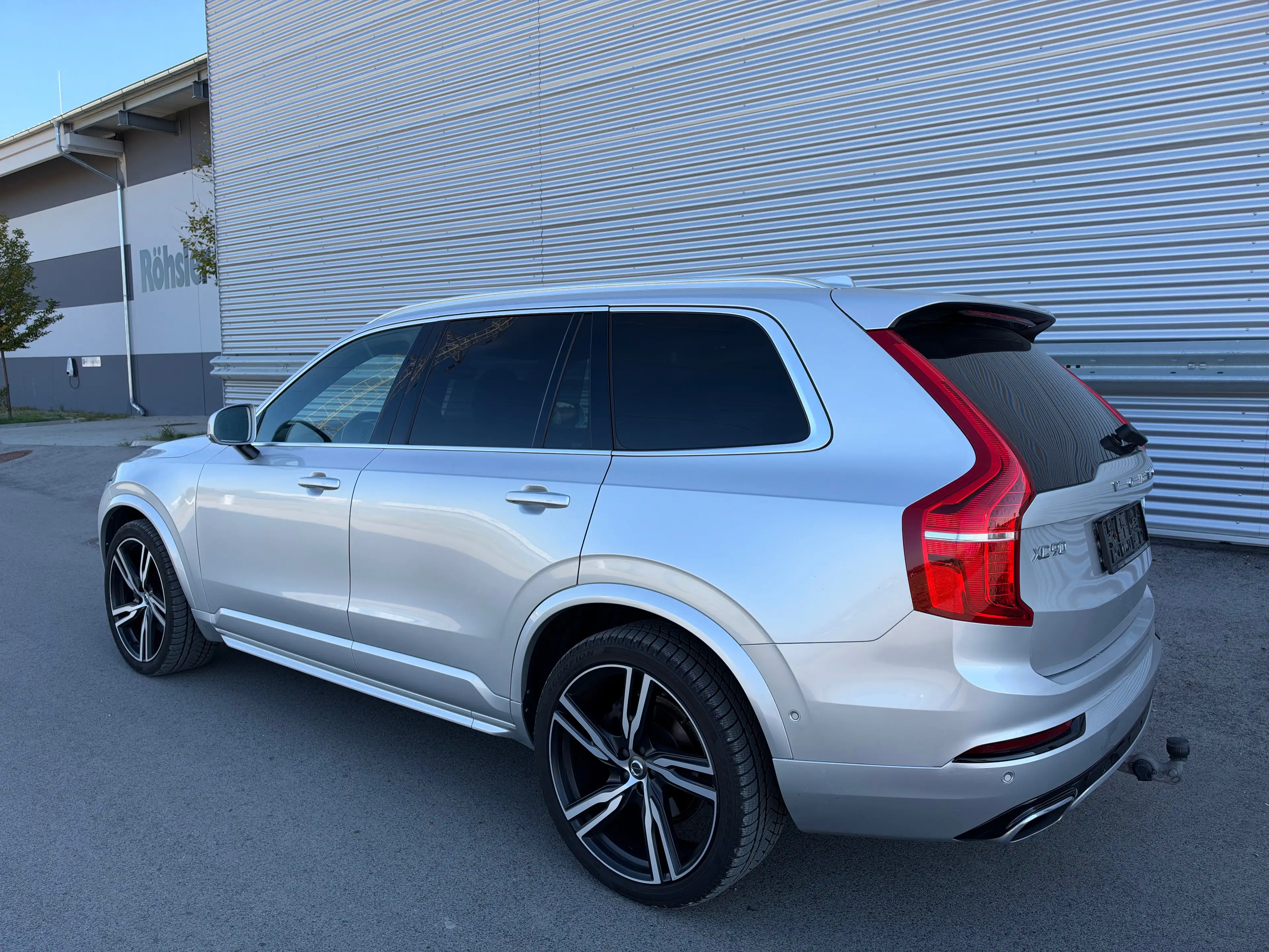 Volvo XC90 D5 AWD R-Design — photo 5