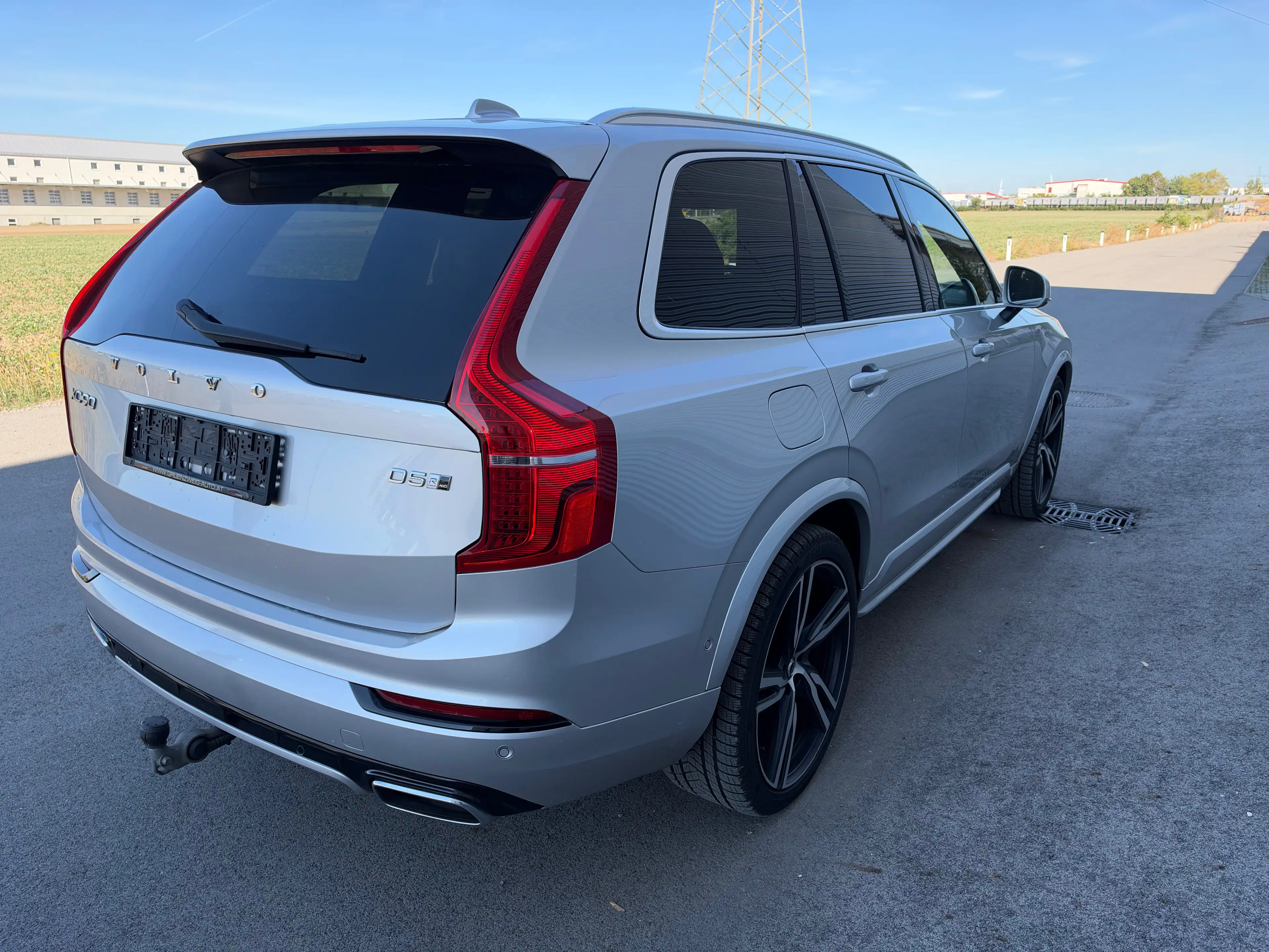 Volvo XC90 D5 AWD R-Design — photo 7