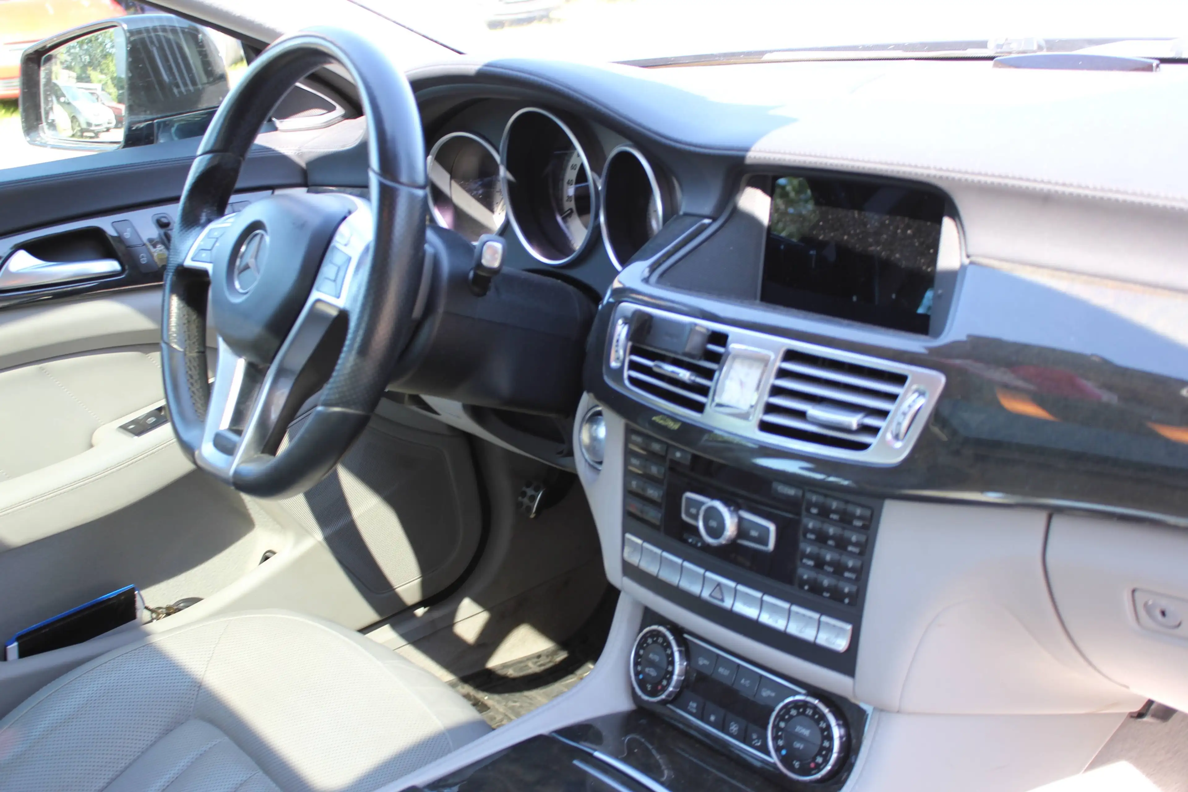 Mercedes-Benz CLS 500 CLS 500 4Matic-VOLLAUSSTATTUNG — photo 13