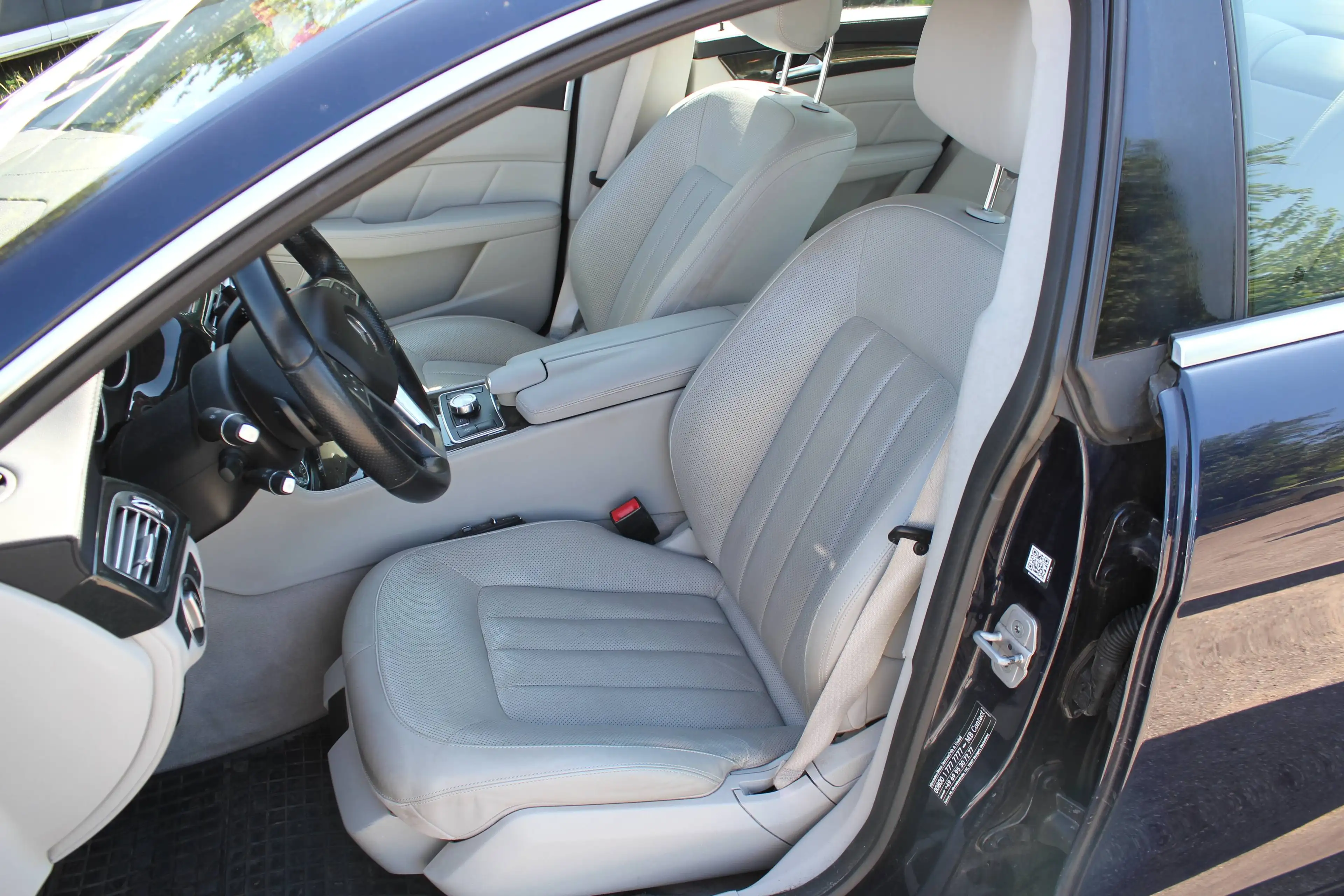 Mercedes-Benz CLS 500 CLS 500 4Matic-VOLLAUSSTATTUNG — photo 9