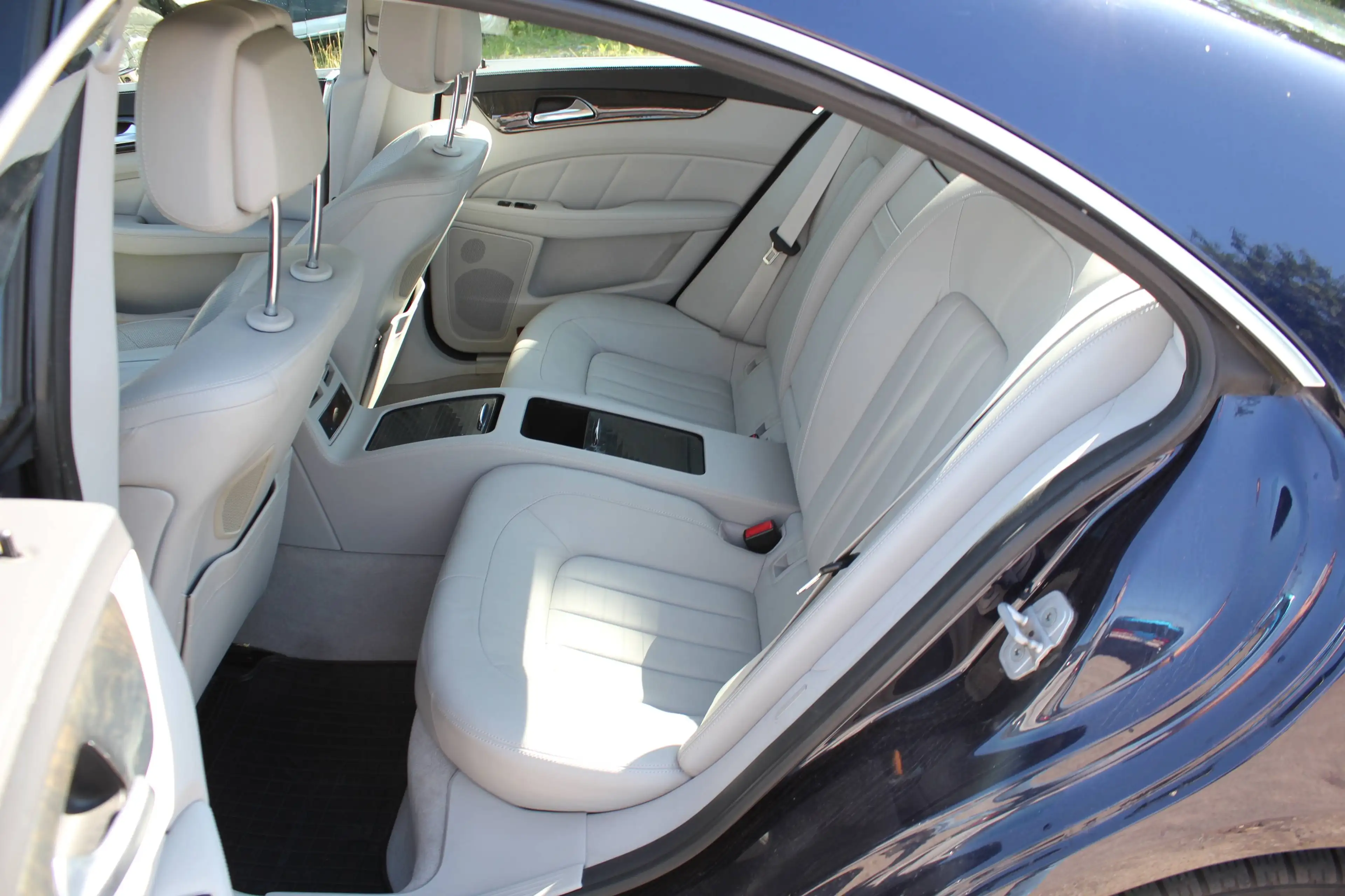 Mercedes-Benz CLS 500 CLS 500 4Matic-VOLLAUSSTATTUNG — photo 10