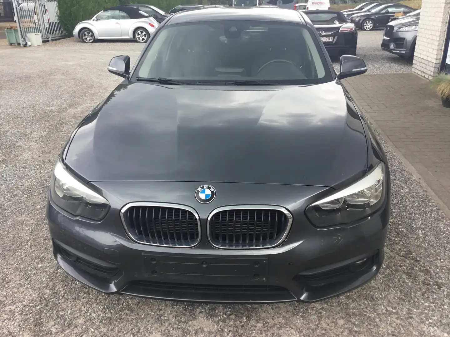 BMW 116 116i Grijs - 2