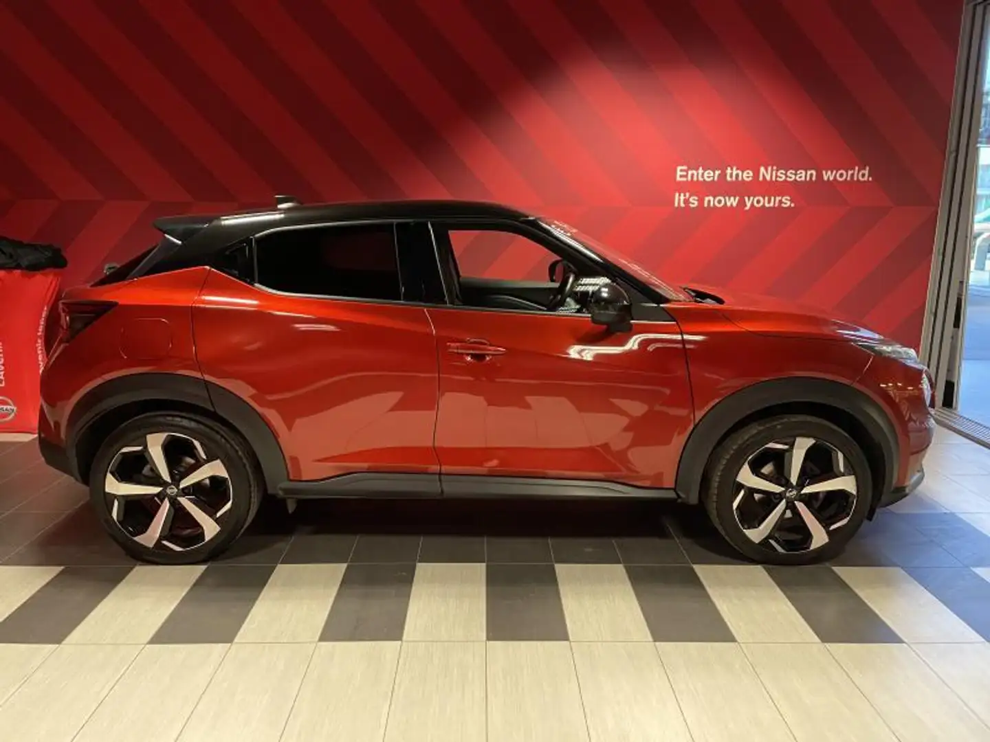 Nissan Juke Premier Edition Rojo - 2