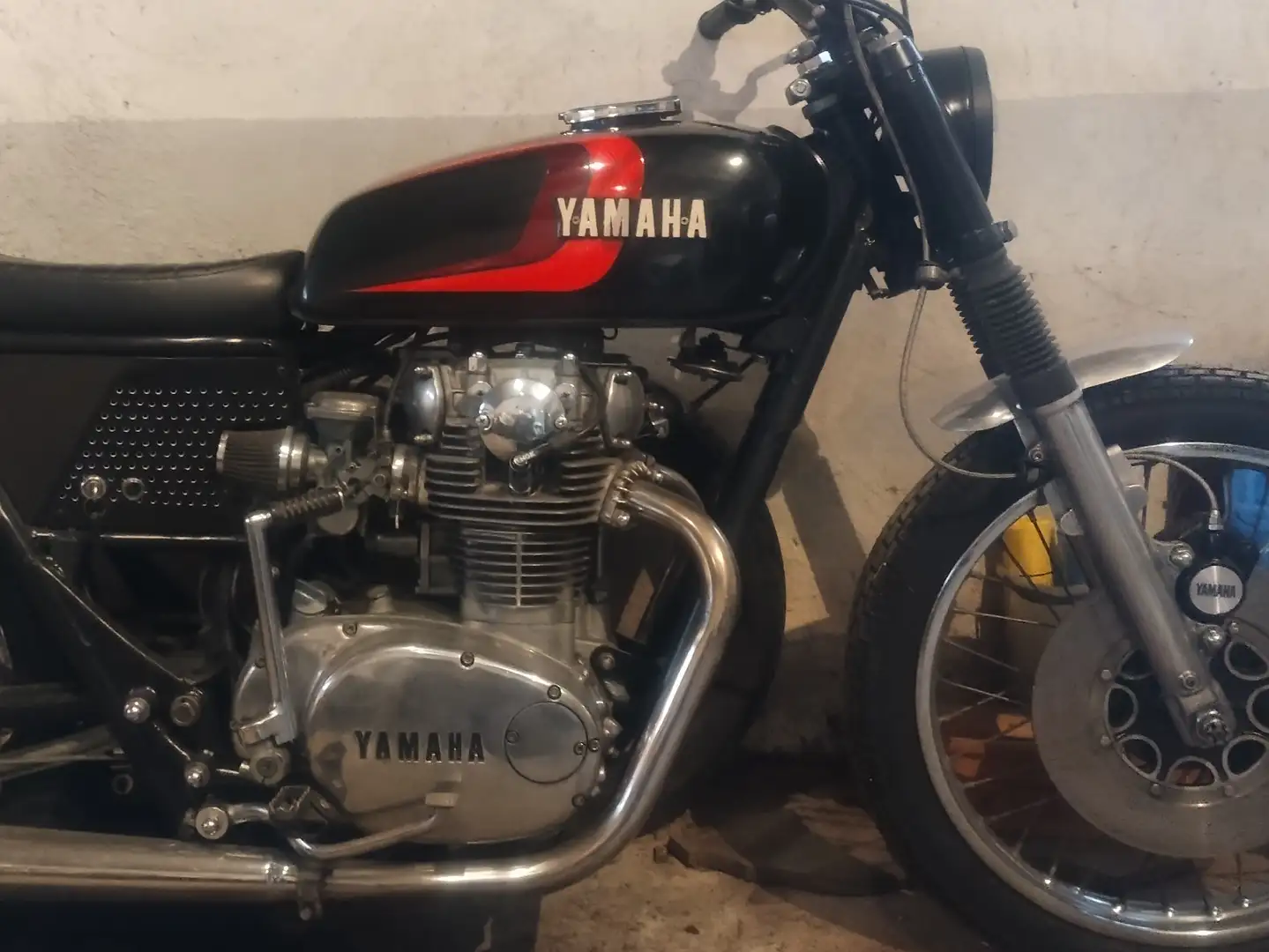 Yamaha XS 650 Special Negro - 1