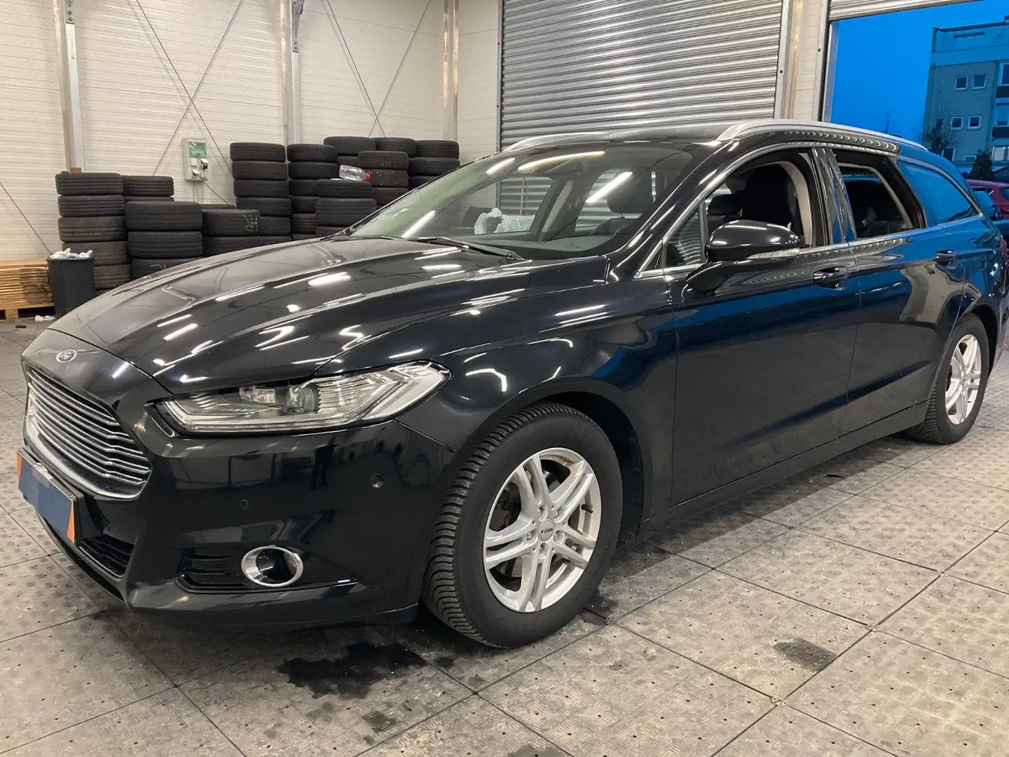 Ford Mondeo 2.0 TDCi Turnier Titanium +LED+TOTW.+SHZ+ Schwarz - 1