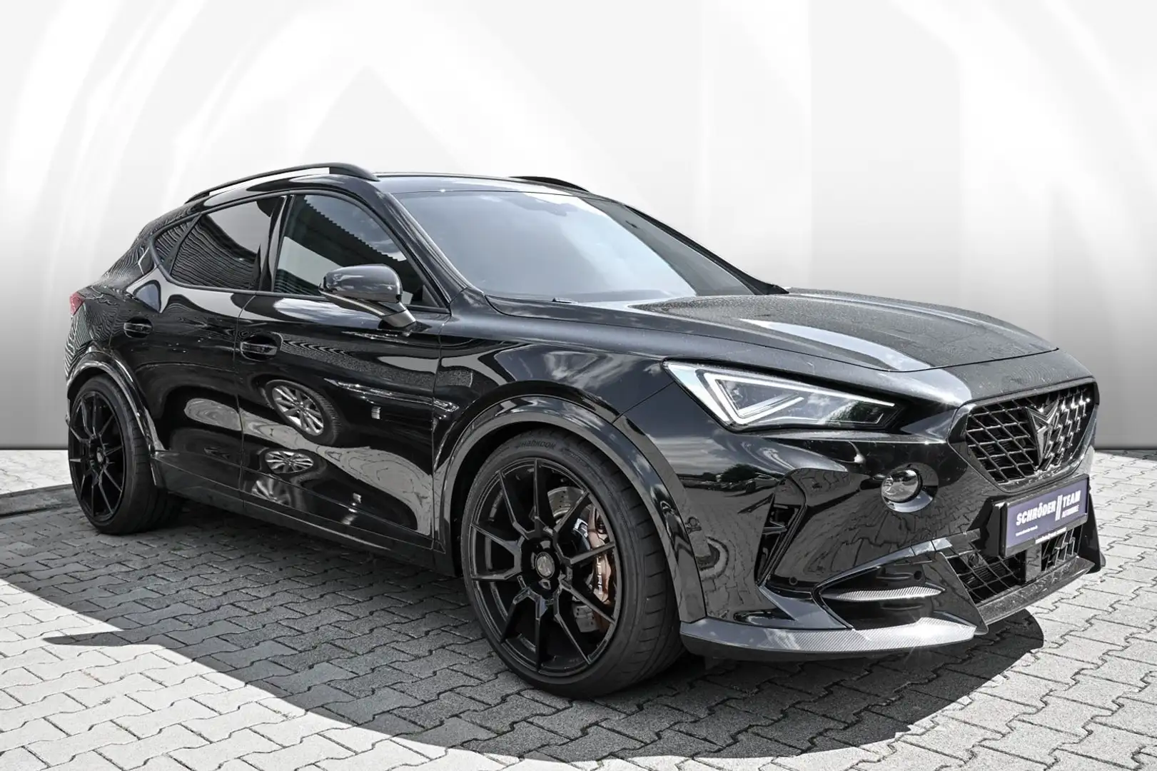 SEAT Formentor 2.5 TSI 4 Drive DSG VZ5 Schwarz - 2