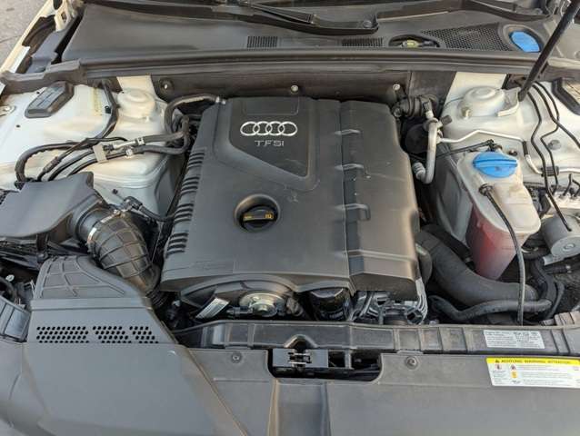 2010 Audi A4 4dr Wgn Auto quattro 2.0T Premium S Line thumb 32