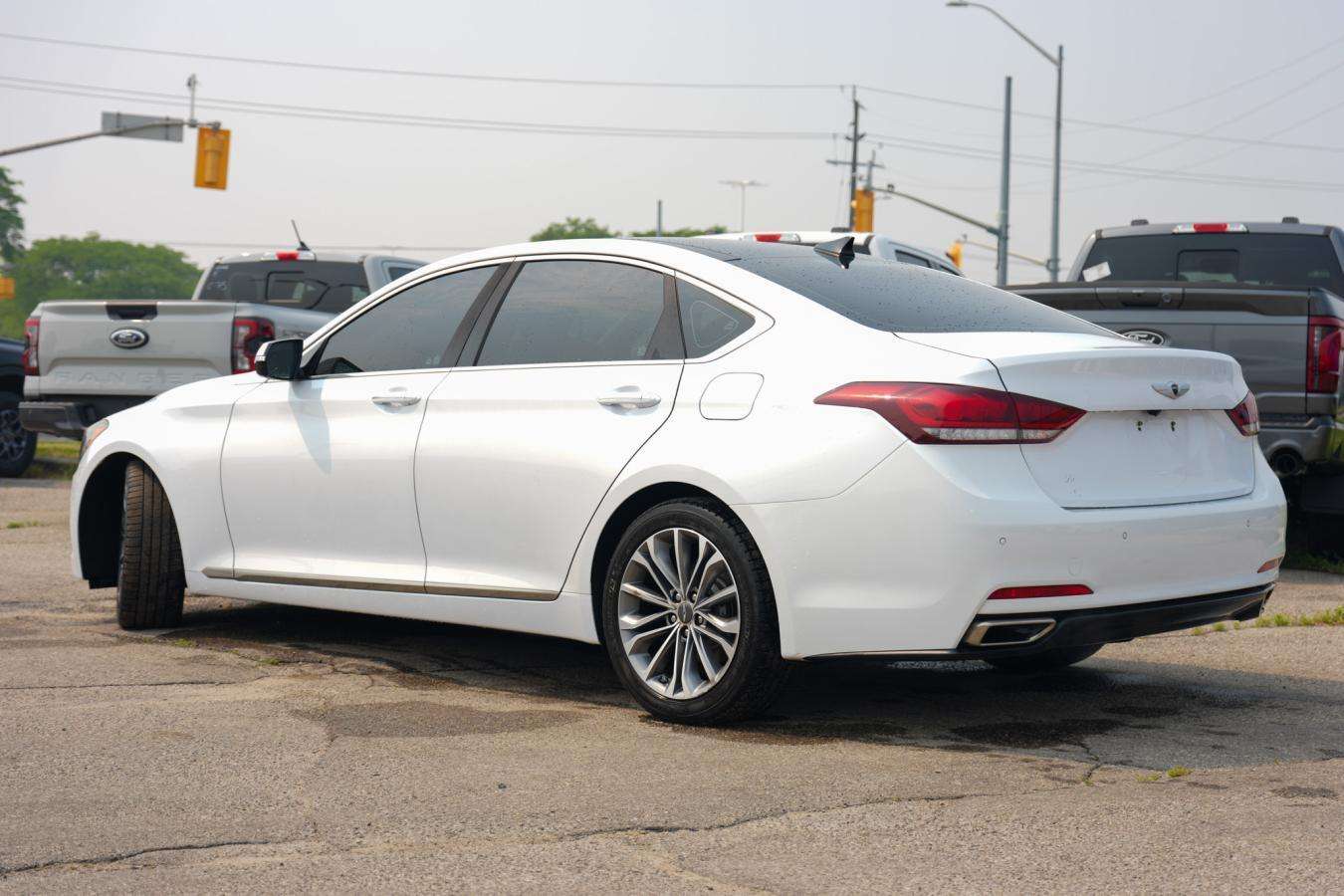 2016 Hyundai Genesis AWD LEATHER PANO ROOF HEADS UP DISPLAY — снимка 1