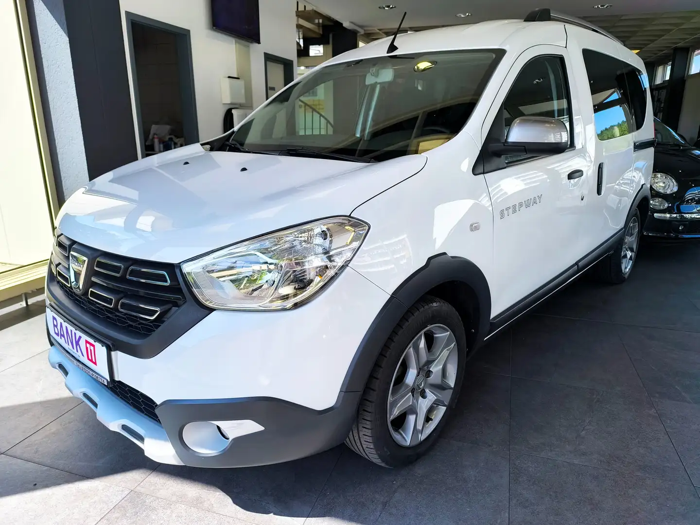 Dacia Dokker Stepway.-Klima.-Navigation.-PDC.-Anhängerk.- Weiß - 1