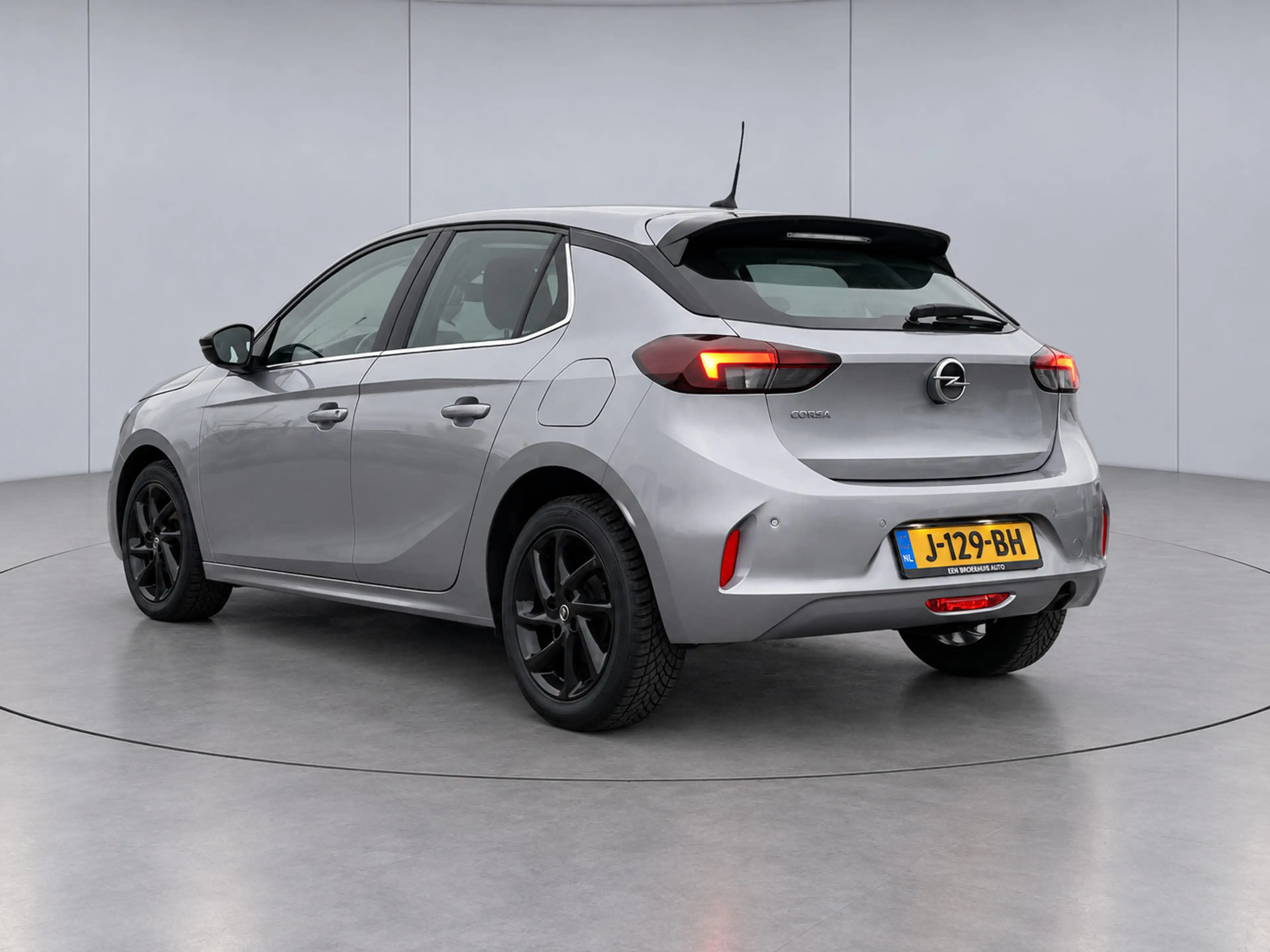 Opel Corsa 1.2 Elegance/NAVI/CARPLAY/DIGI DASH — photo 6
