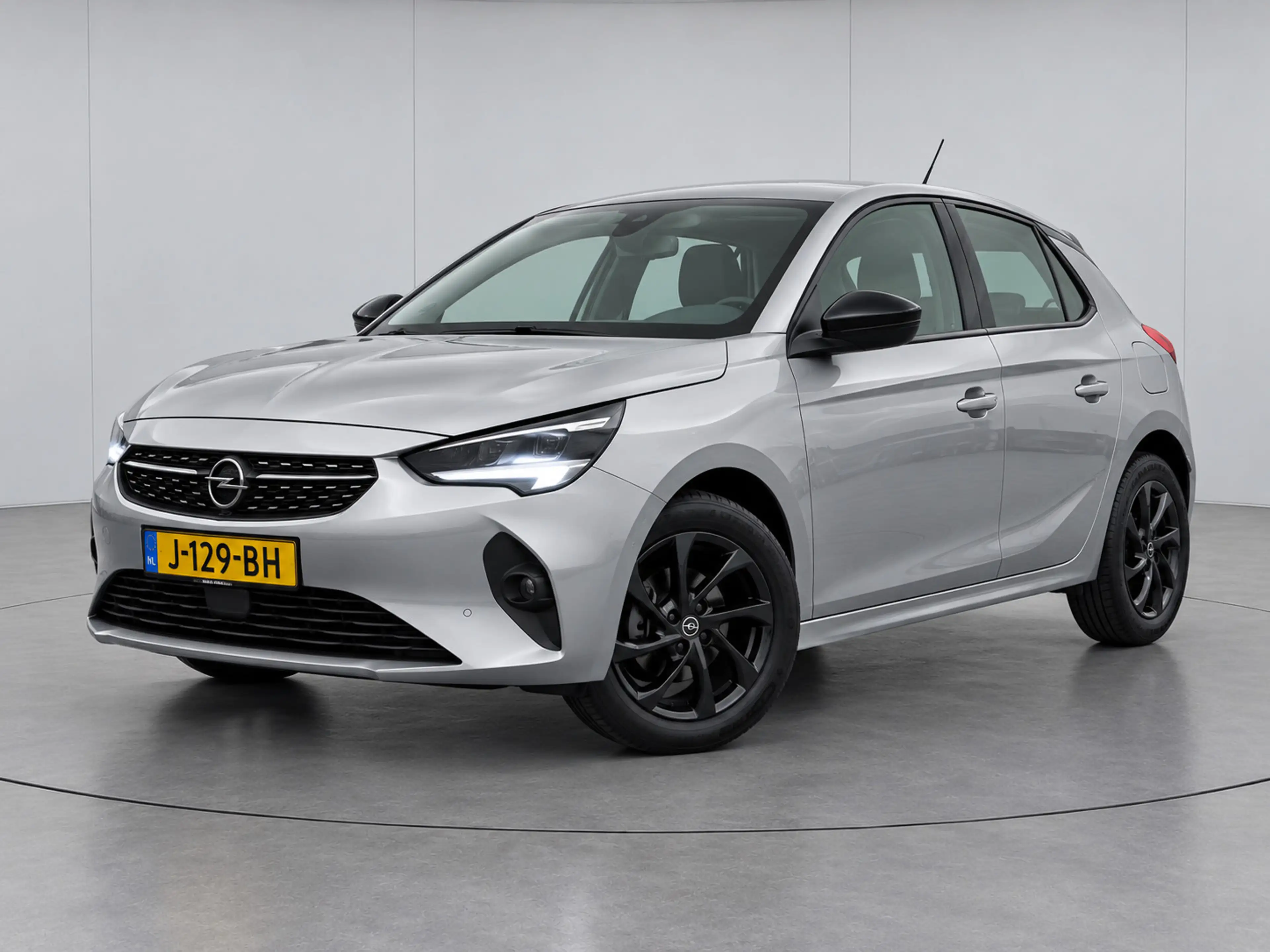 Opel Corsa 1.2 Elegance/NAVI/CARPLAY/DIGI DASH — photo 4