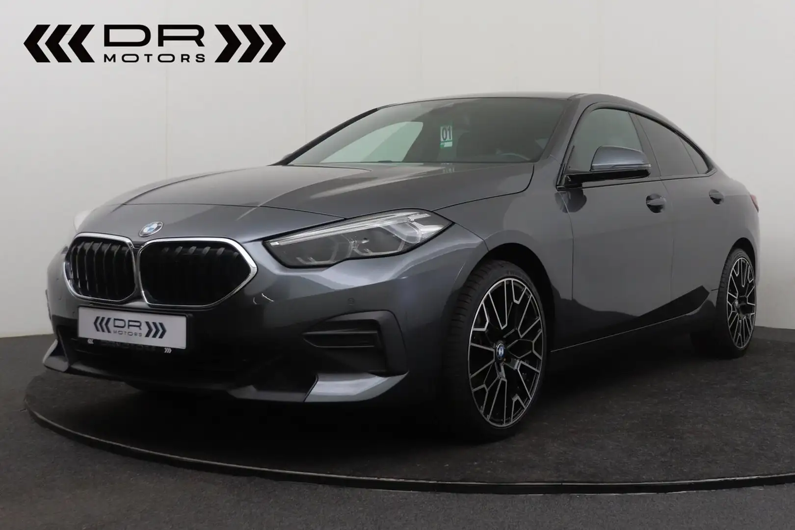 BMW 216 LEDER - APPLE CARPLAY - VERWARMDE ZETELS EN STUUR Gris - 1