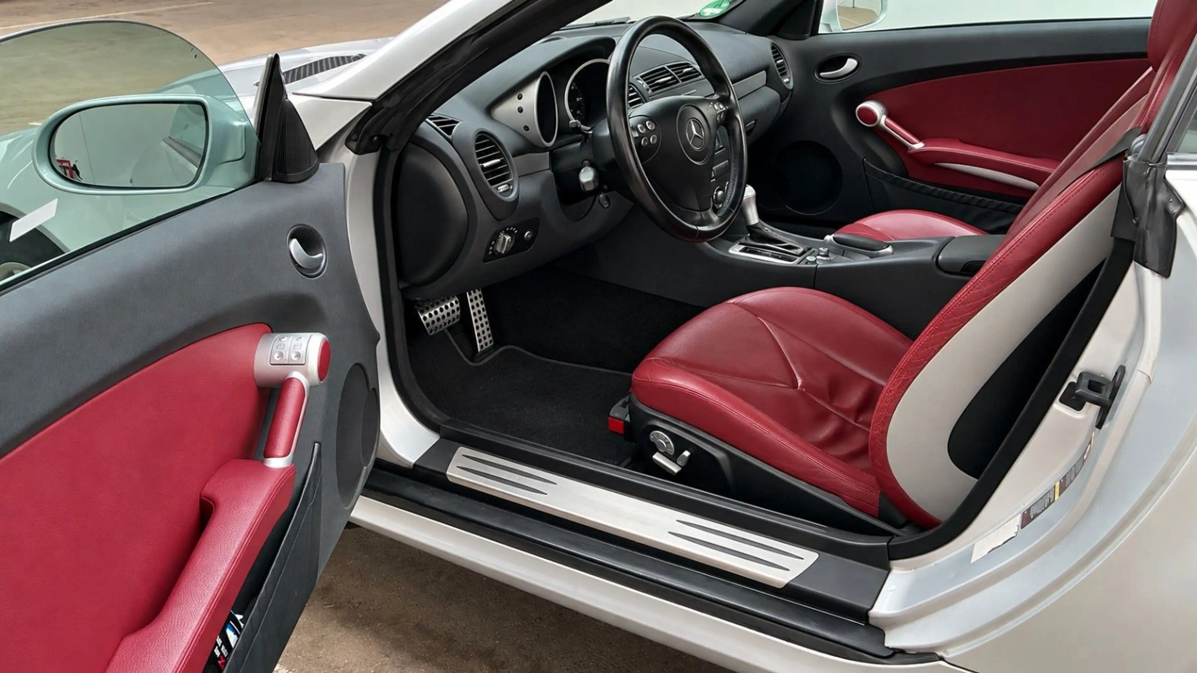 Mercedes-Benz SLK 200 Kompressor Aut, LEDER NAVI KAMERA XENON — photo 7