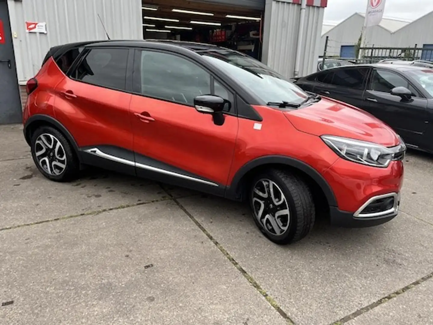 Renault Captur 1.2 TCe Dynamique Rood - 1