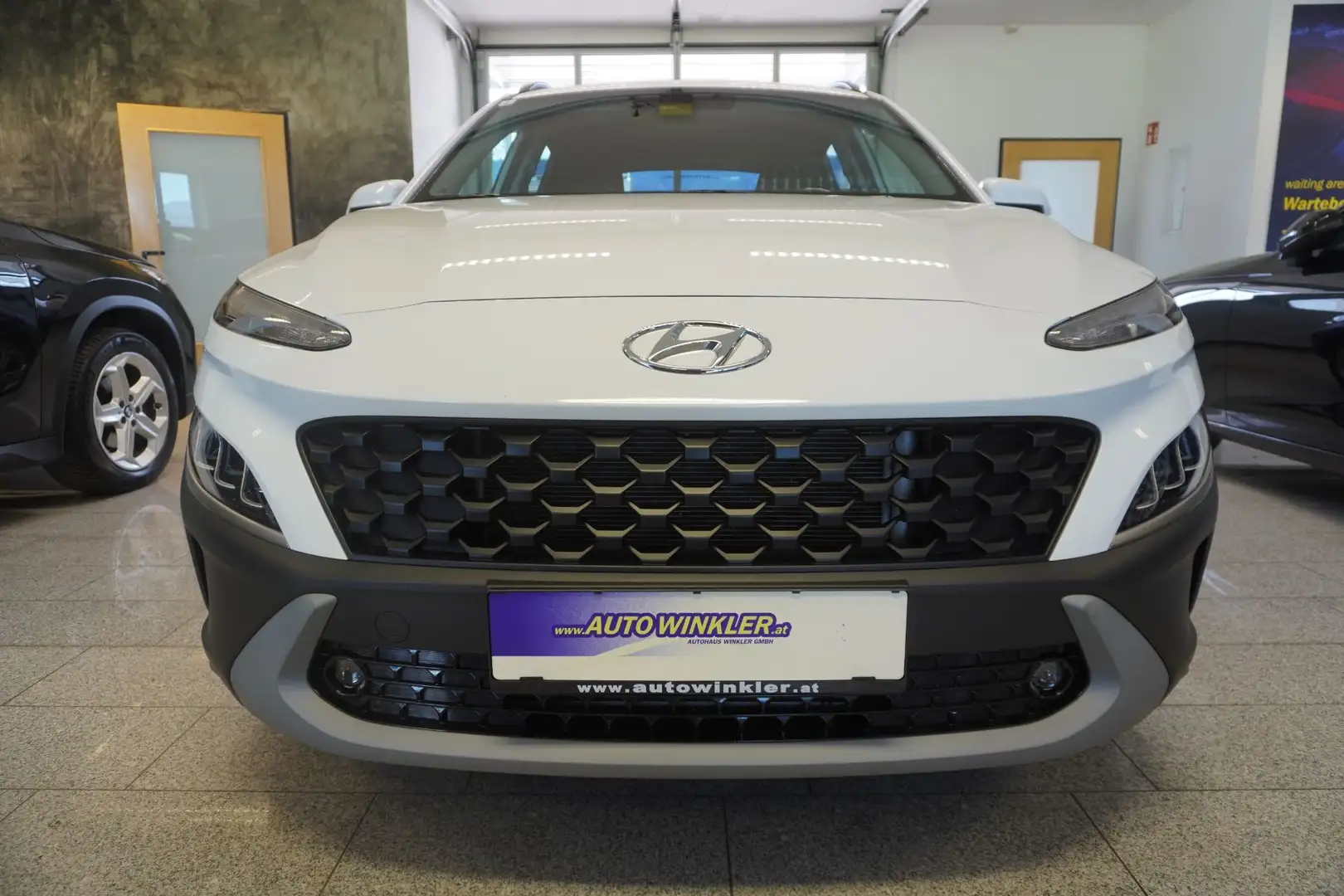 Hyundai KONA 1,0 T-GDi 48V Trend Line Navi/Kamera/LED Weiß - 2