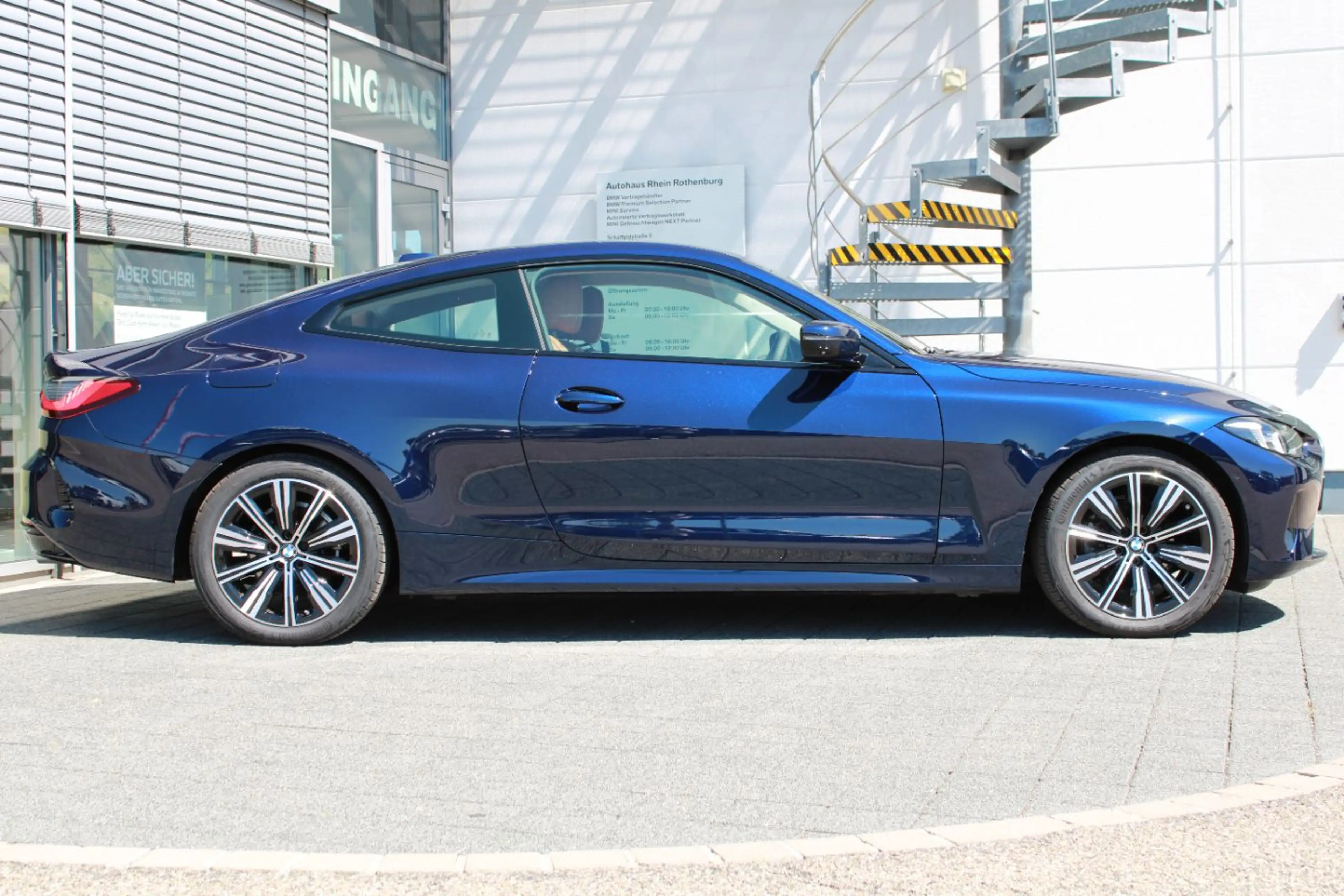 BMW 420 d Coupé Navi LED AHK Cam Inno HeadUp DriveAss — photo 4