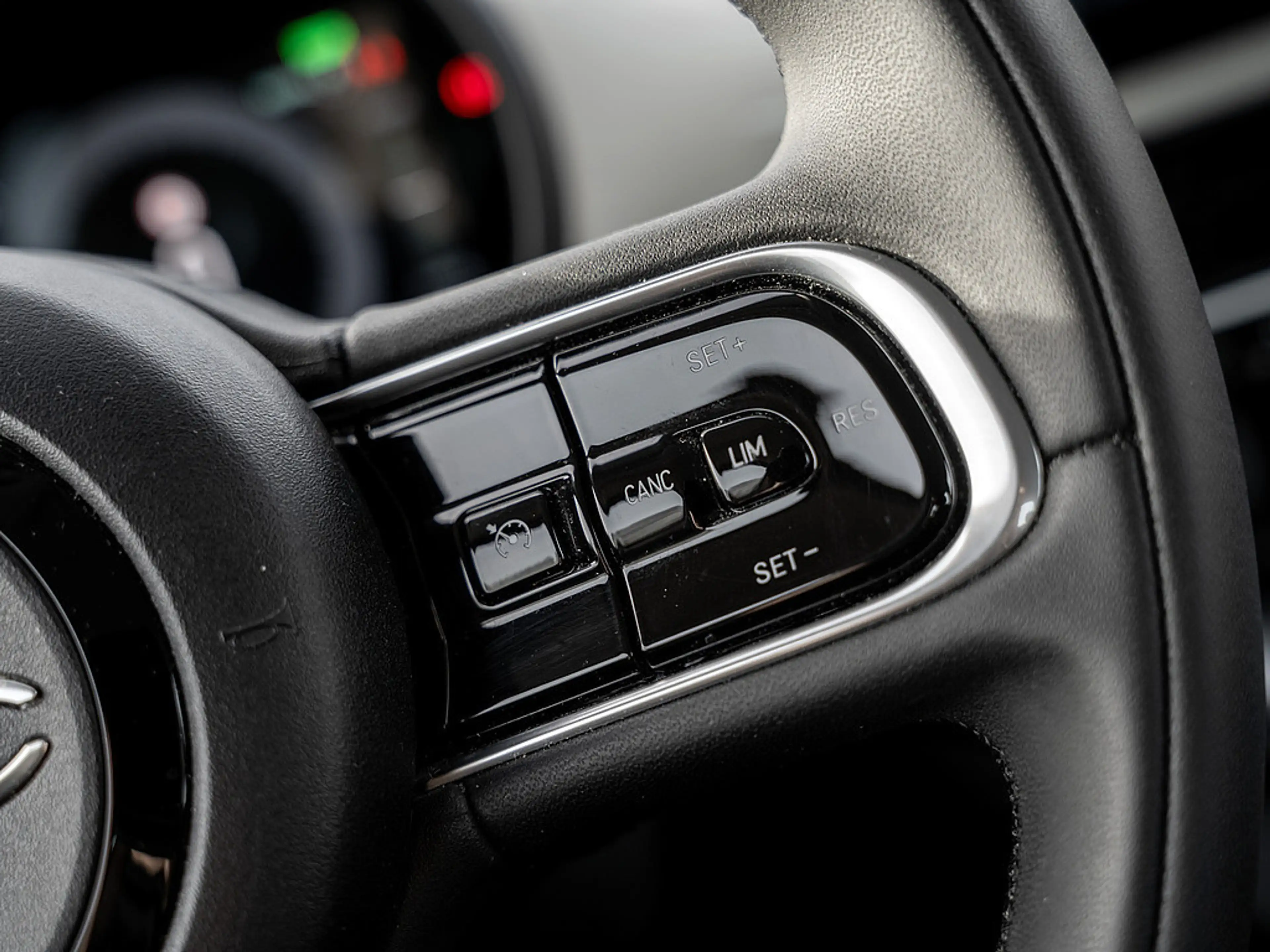 Fiat 500e Base 42kWh - CarPlay, Klimaautomatik, uv — photo 13