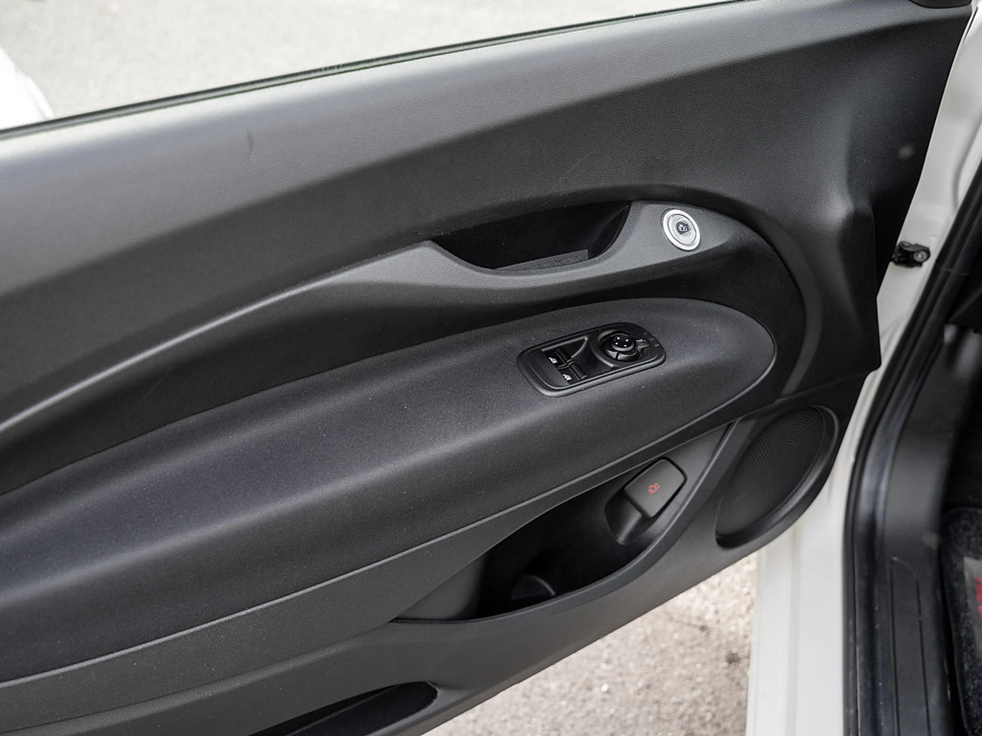 Fiat 500e Base 42kWh - CarPlay, Klimaautomatik, uv — photo 14