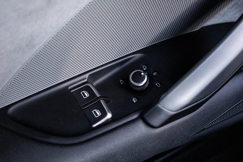 Audi TT Roadster 2.0 TFSI quattro Pro Line + — photo 16