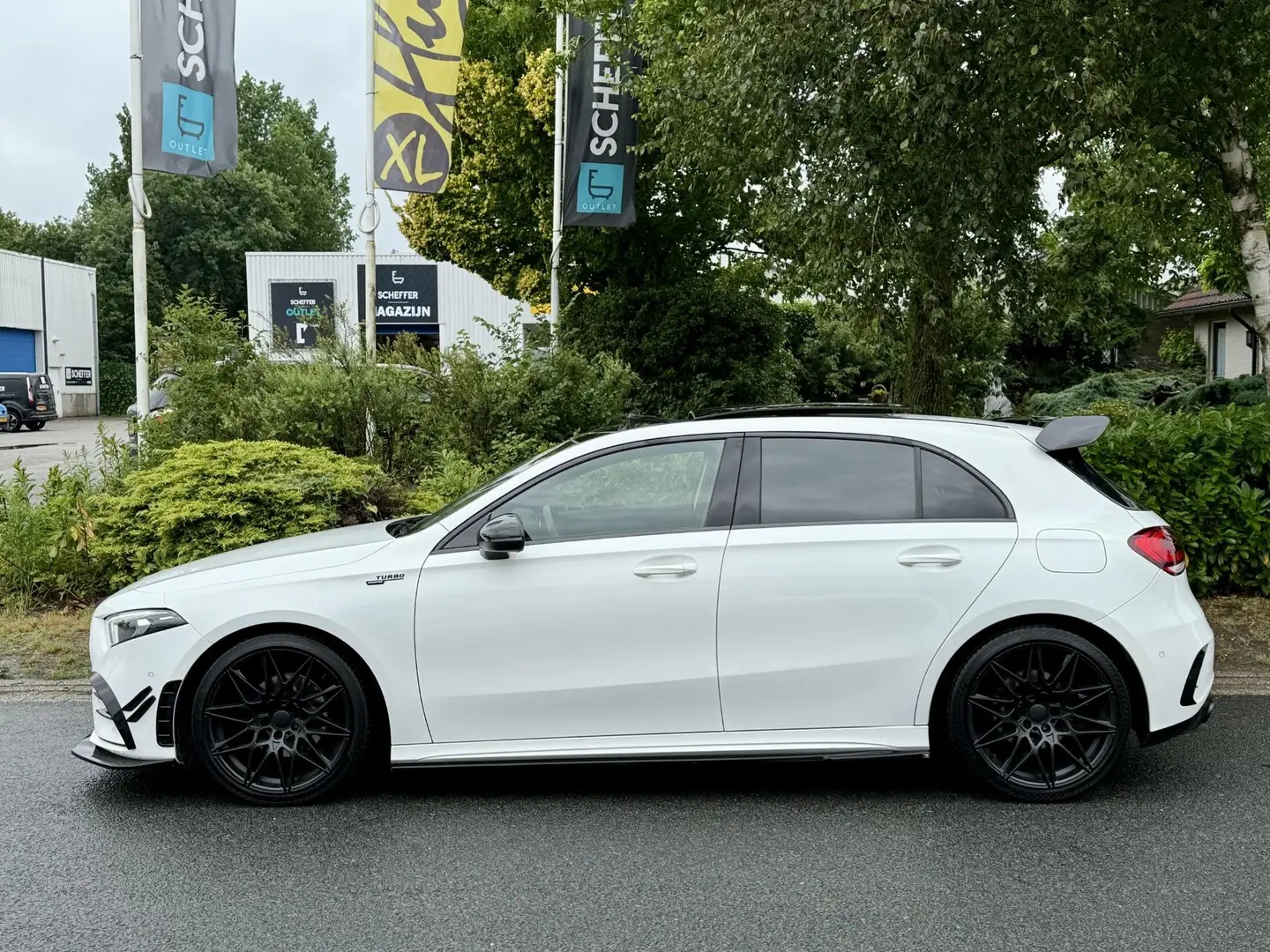 Mercedes-Benz A 200 AMG 163PK Automaat•Pano•A45-AMG Pakket Wit - 2
