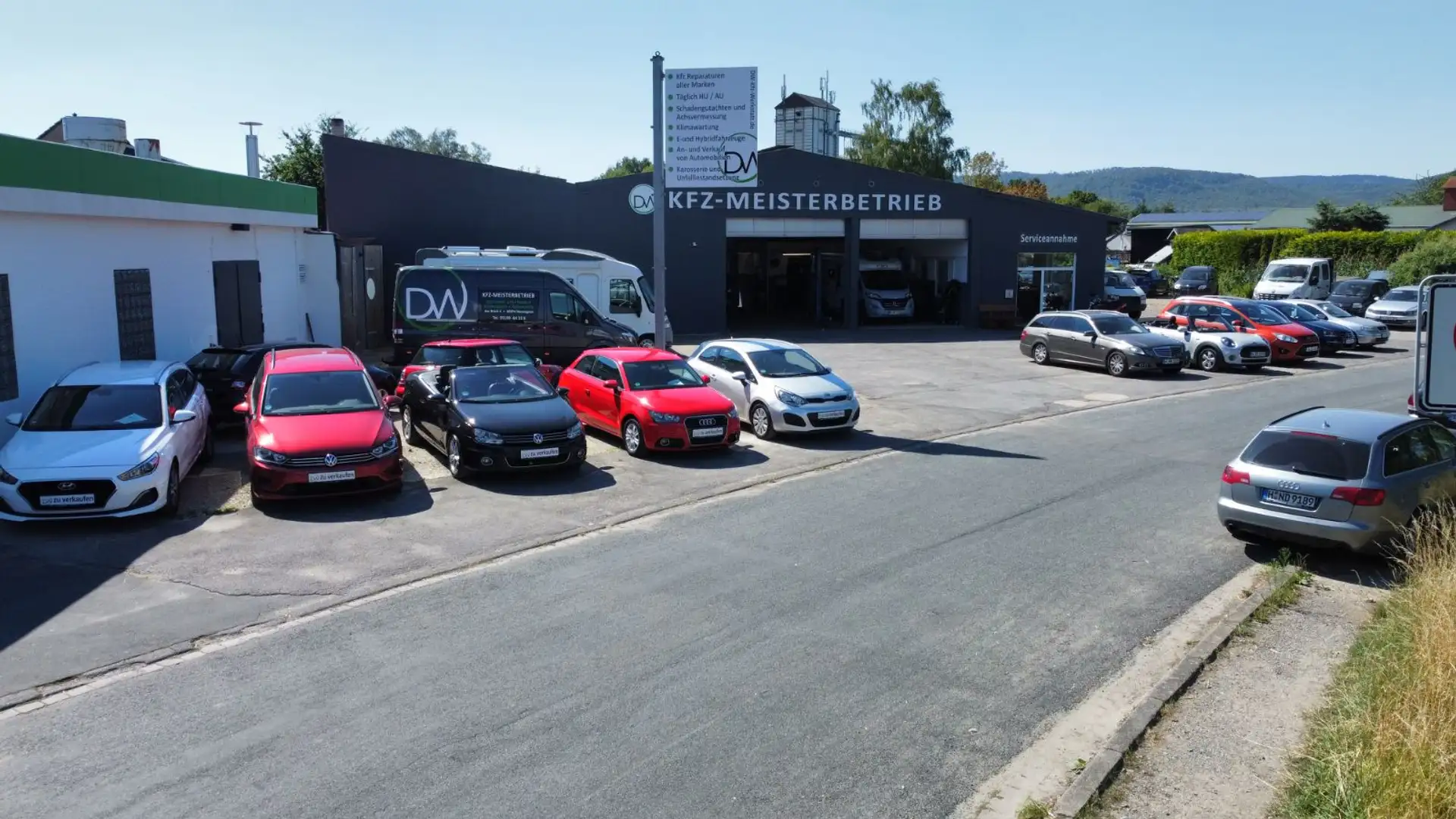 Hyundai i30 cw YES! Plus Kombi Service Neu AUT. Silber - 2