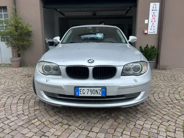 BMW 120