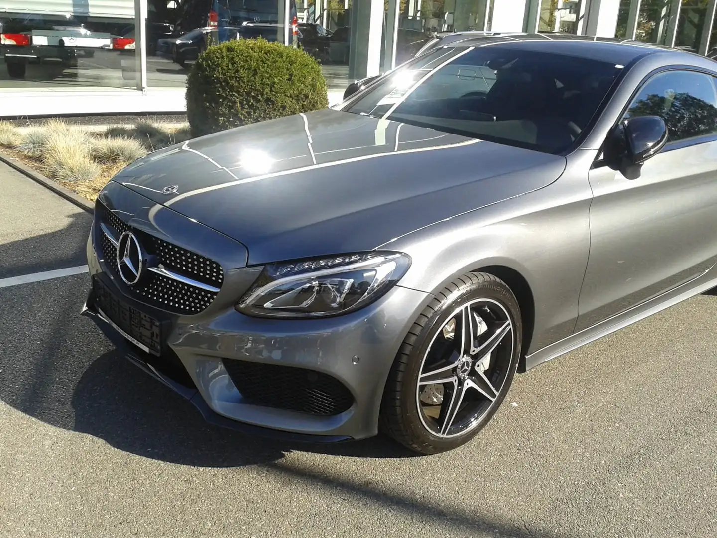 Mercedes-Benz C 250 C 250 Coupe 9G-TRONIC AMG Line Grau - 1