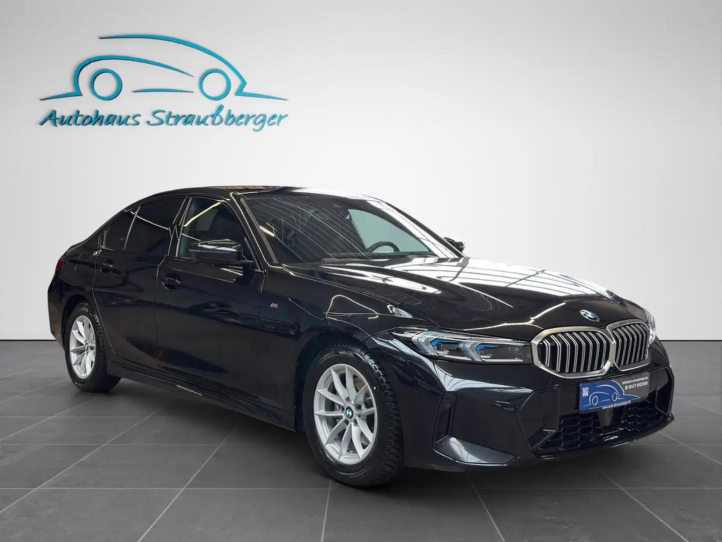 BMW 320 d Lim. M-Sport ACC Kamera HiFi Kzu NP:70.000€ Černá - 2