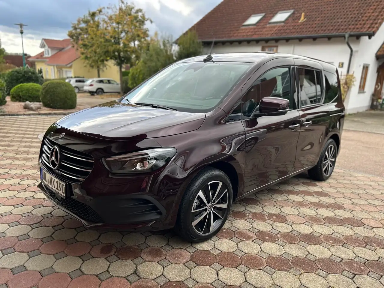 Mercedes-Benz T-Klasse T 180 Automatik Progressive — photo 1 of 2