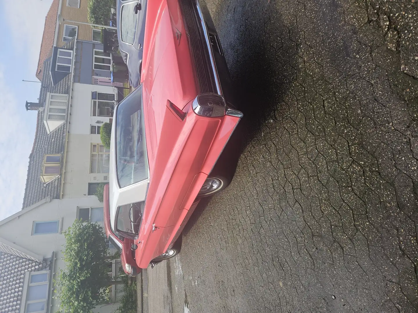 Cadillac Series 62 Rood - 2