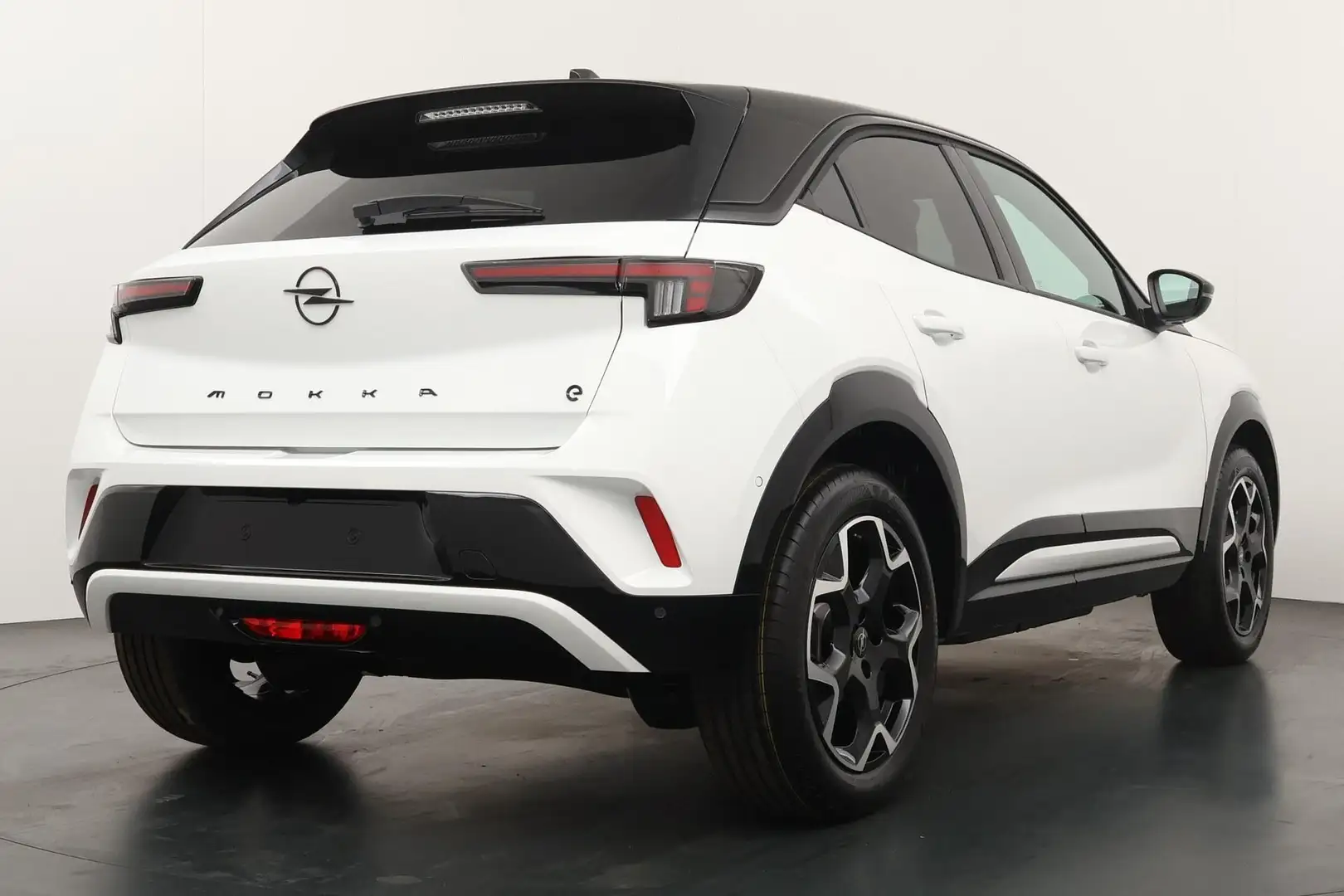 Opel Mokka-E Electric GS 54 kWh 156pk | Navigatie | Camera | Ad Wit - 2
