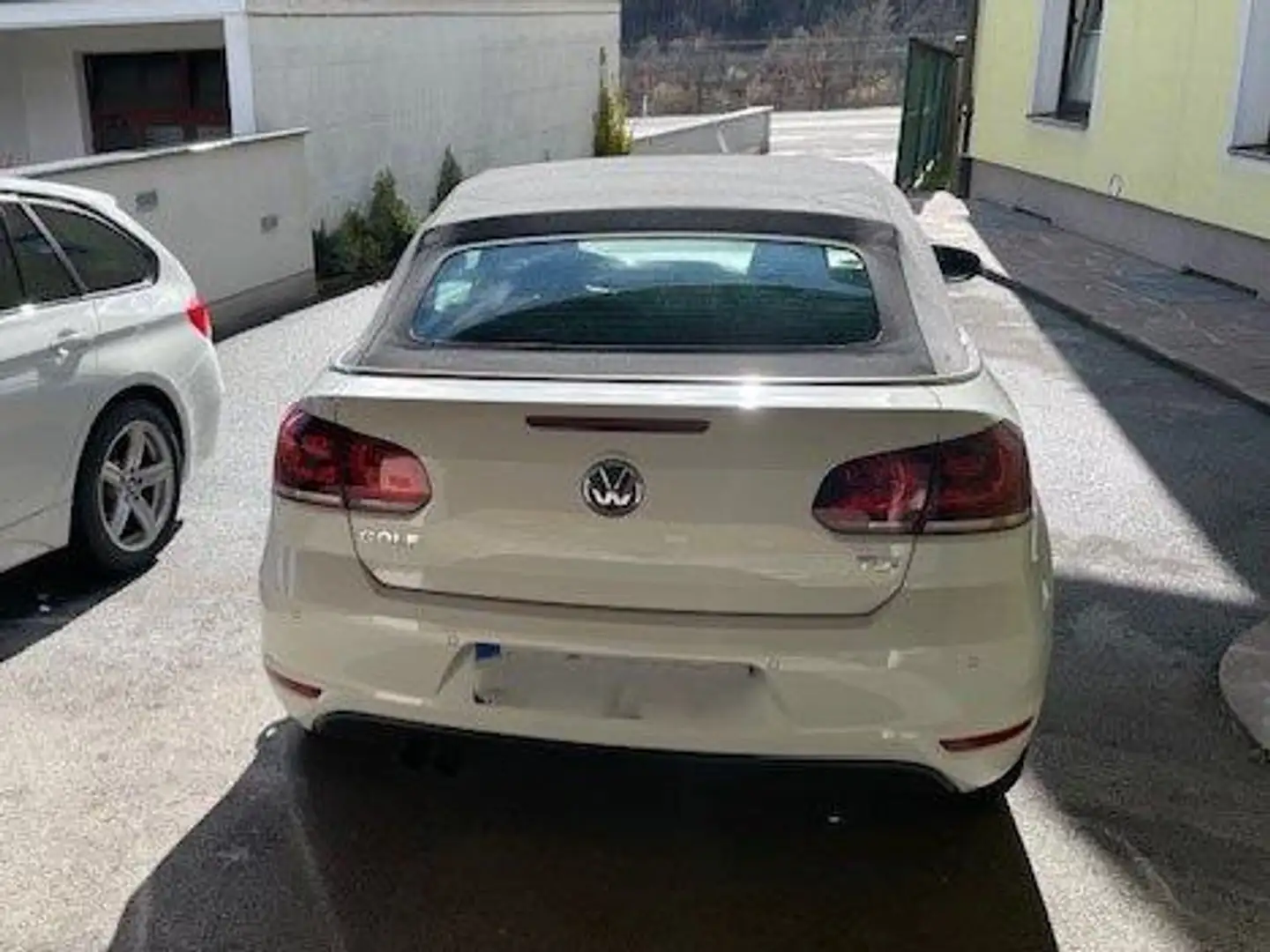Volkswagen Golf Cabriolet Golf6 Cabrio 1,4 TSI    122 PS White - 2