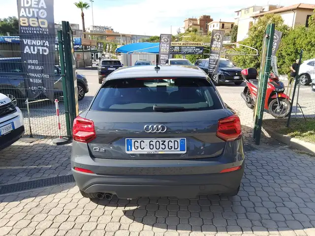 Audi Q2 view 5