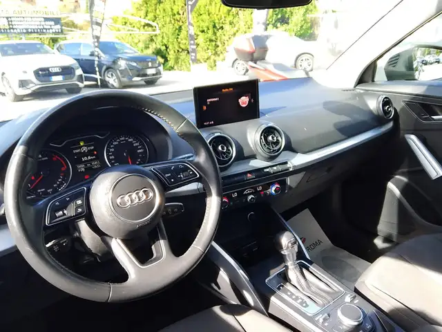 Audi Q2 view 7