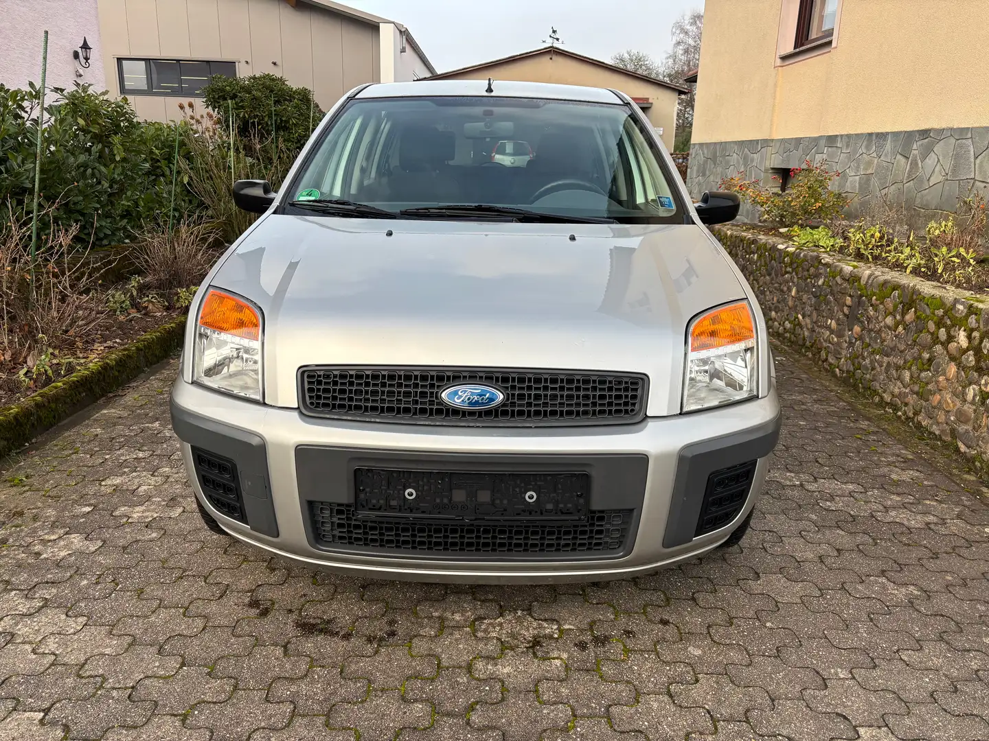 Ford Fusion Style Stříbrná - 2