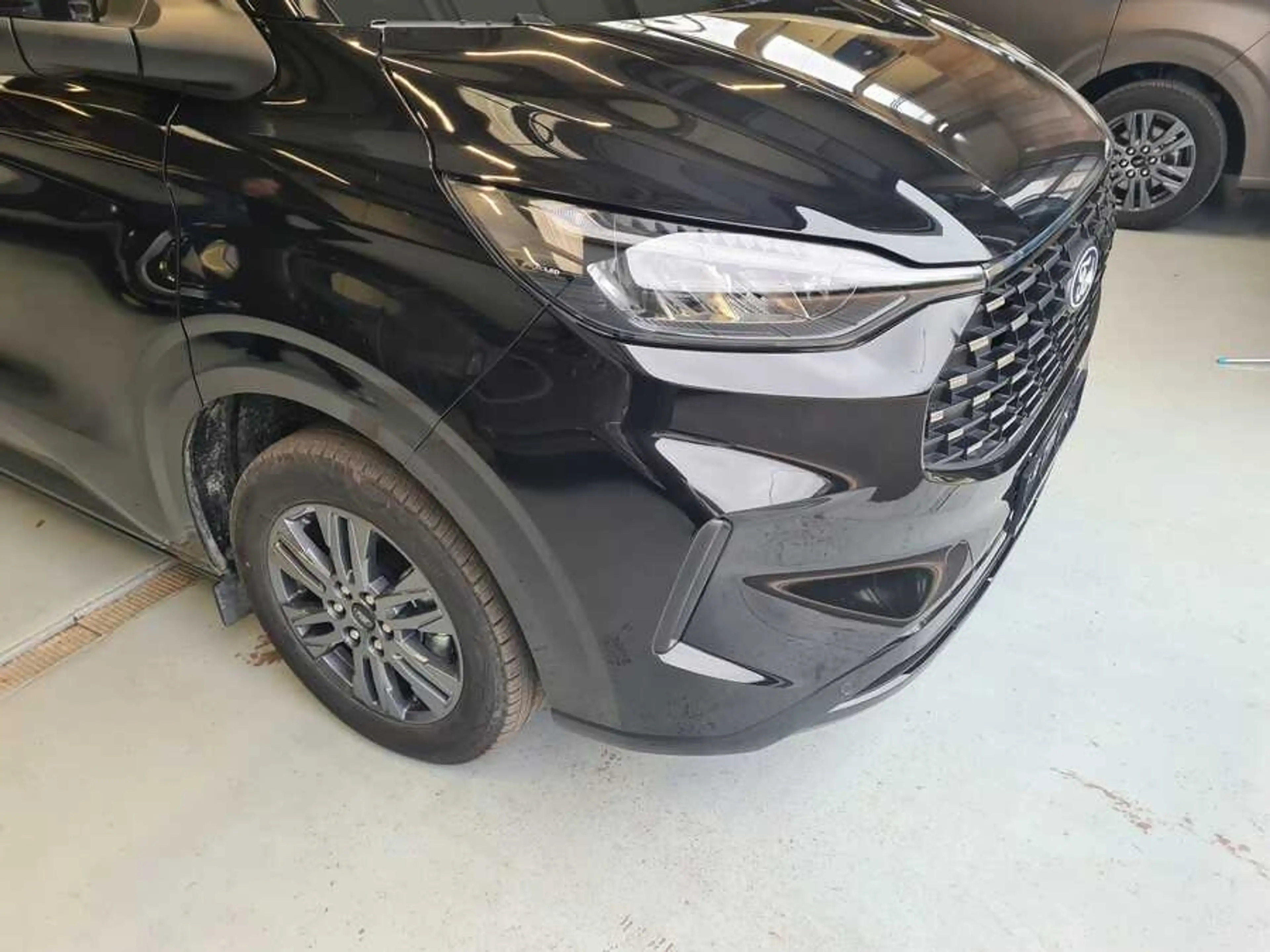 Ford Nugget Ford Nugget KWB (Korte Wielbasis) — photo 4