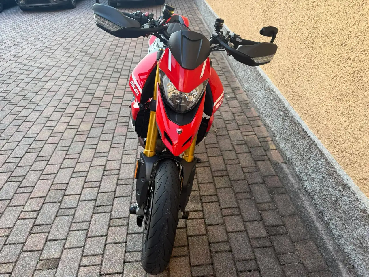 Ducati Hypermotard 950