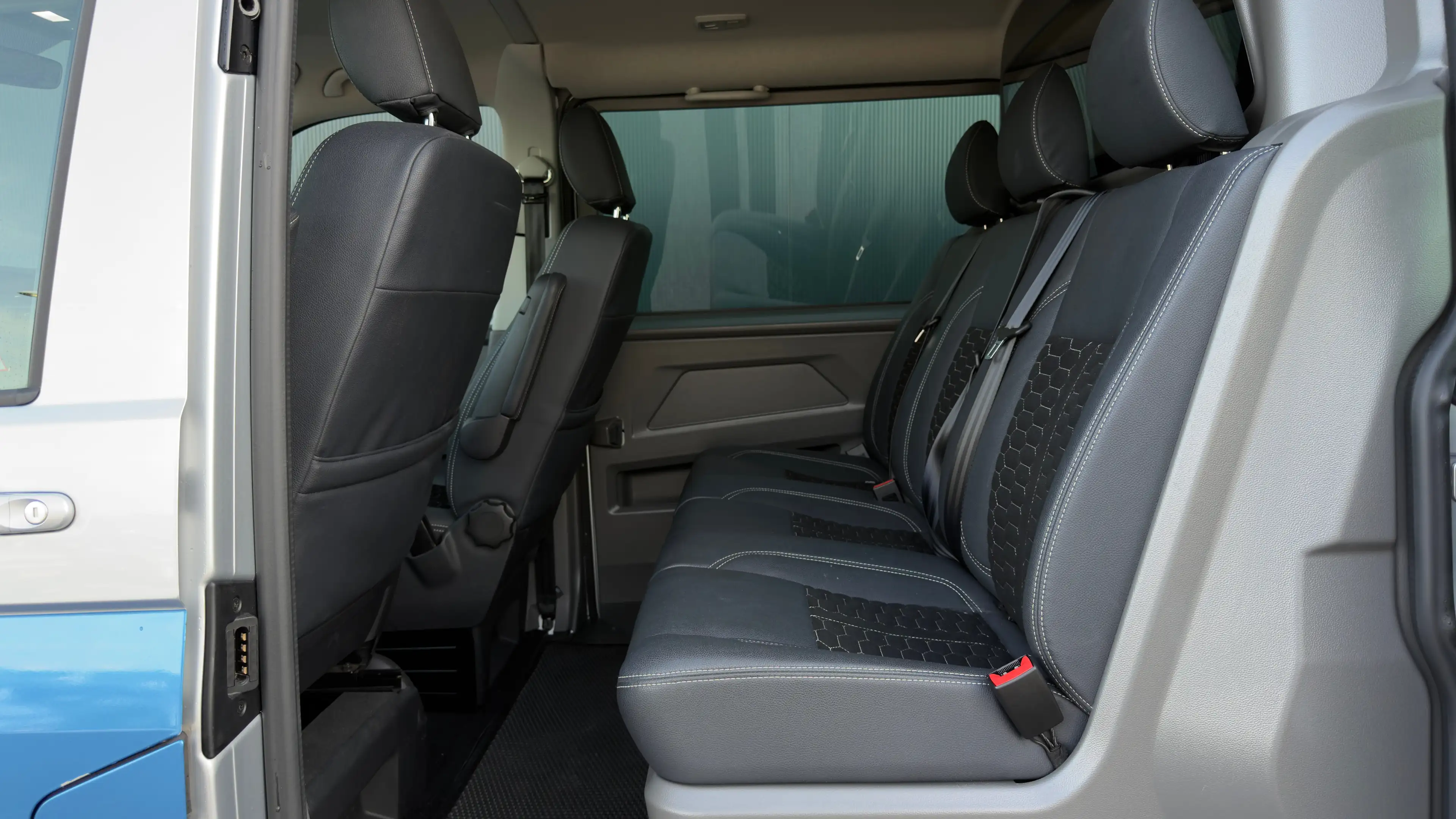 Volkswagen Transporter Bulli 150 pk DSG Dub.Cab | Dubbele Schuifdeur | TT — photo 21