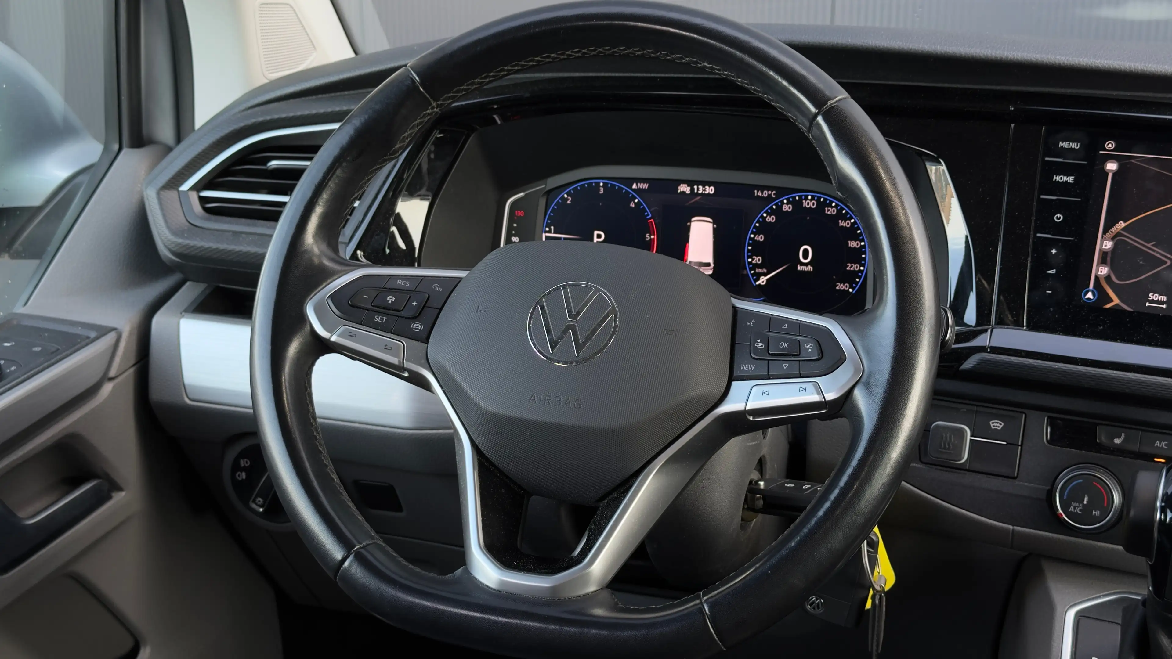 Volkswagen Transporter Bulli 150 pk DSG Dub.Cab | Dubbele Schuifdeur | TT — photo 6