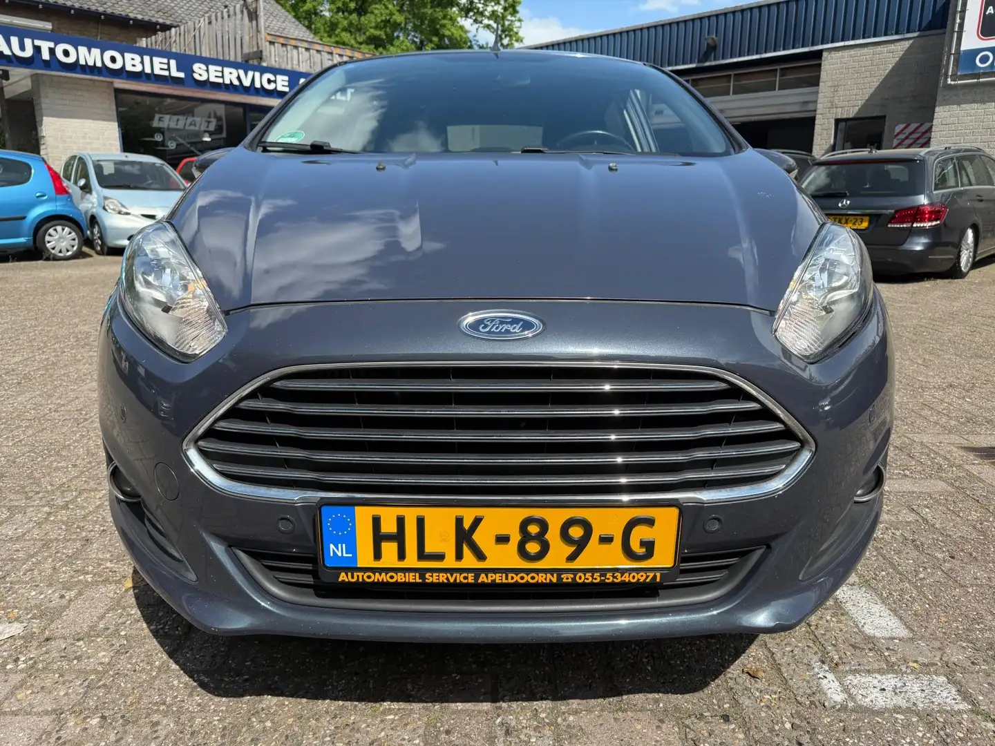 Ford Fiesta 1.0 EcoBoost Titanium X *STOELVERW.*AIRCO*PDC*5DRS Grijs - 2
