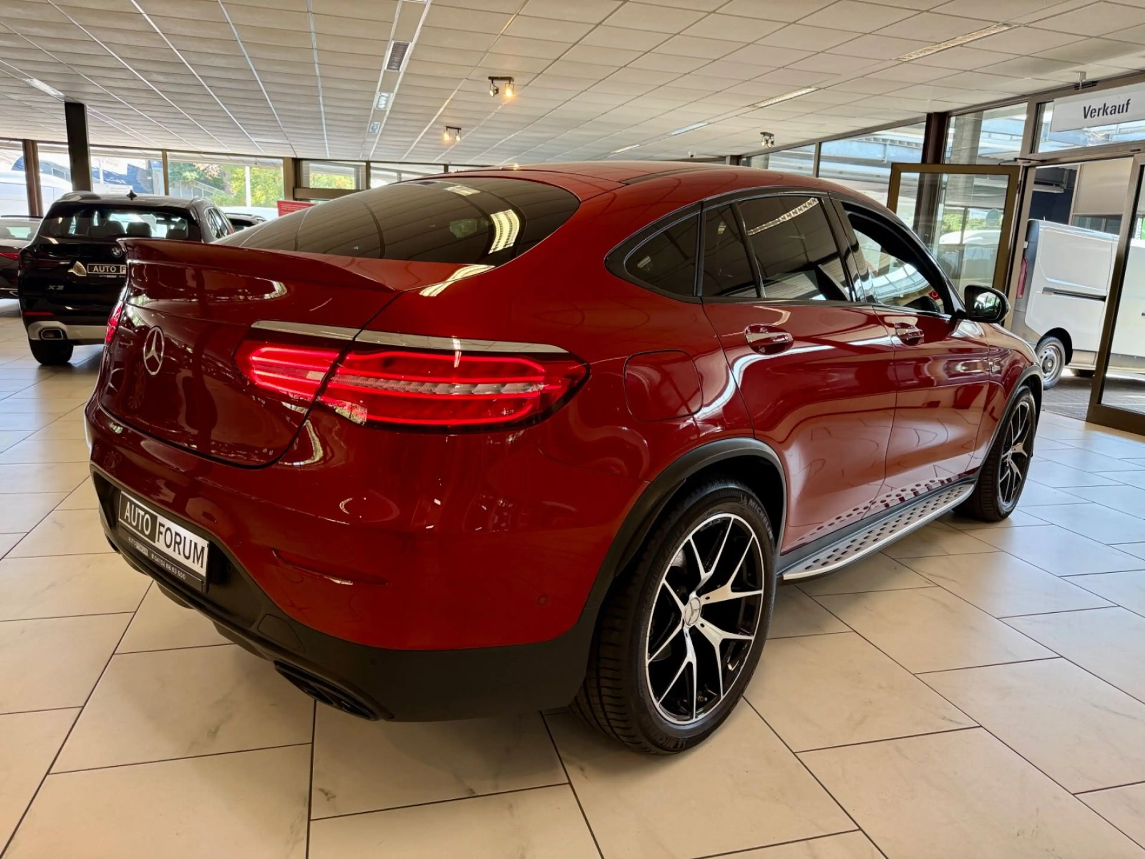 Mercedes-Benz GLC 43 AMG COUPE BURMESTER NIGHT AHK 360 DESIGNO — photo 12