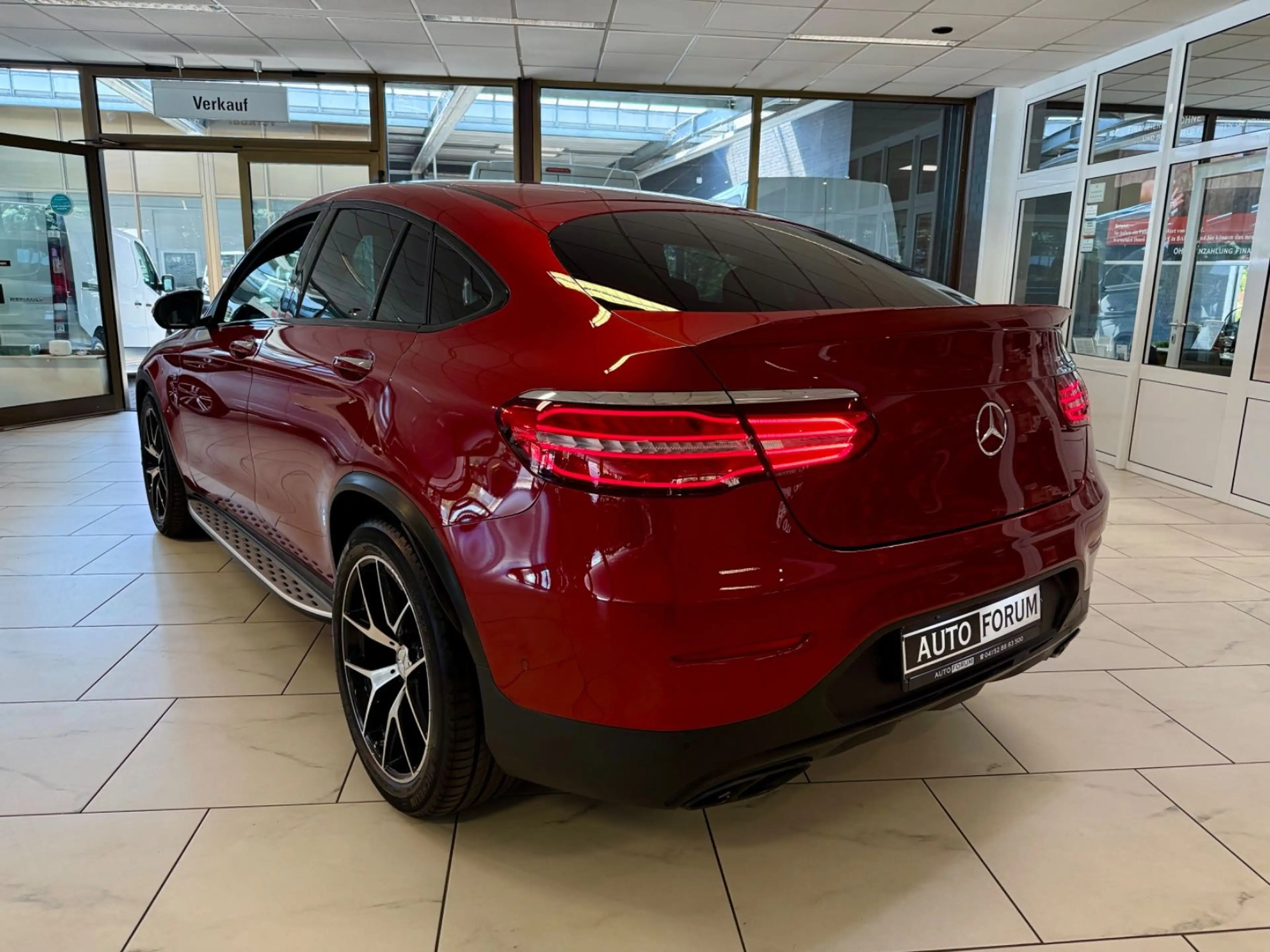 Mercedes-Benz GLC 43 AMG COUPE BURMESTER NIGHT AHK 360 DESIGNO — photo 6